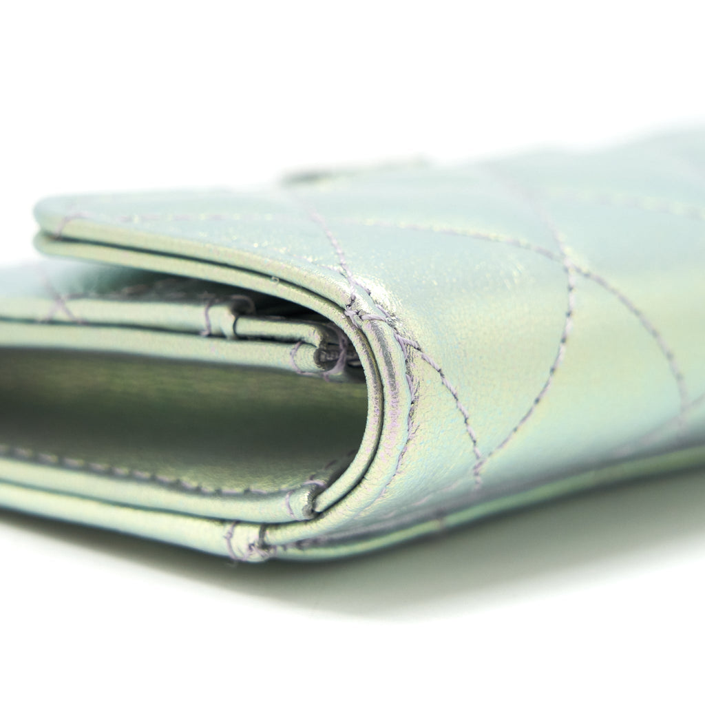 Chanel 21K Iridescent Grey Flap  Holder