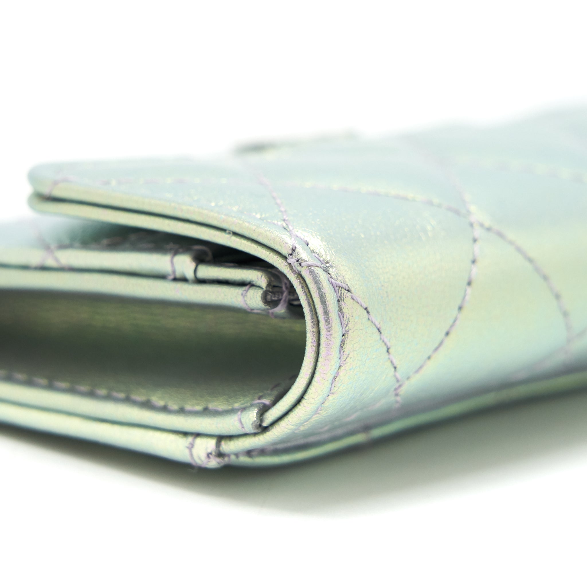 Chanel 21K Iridescent Grey Flap  Holder