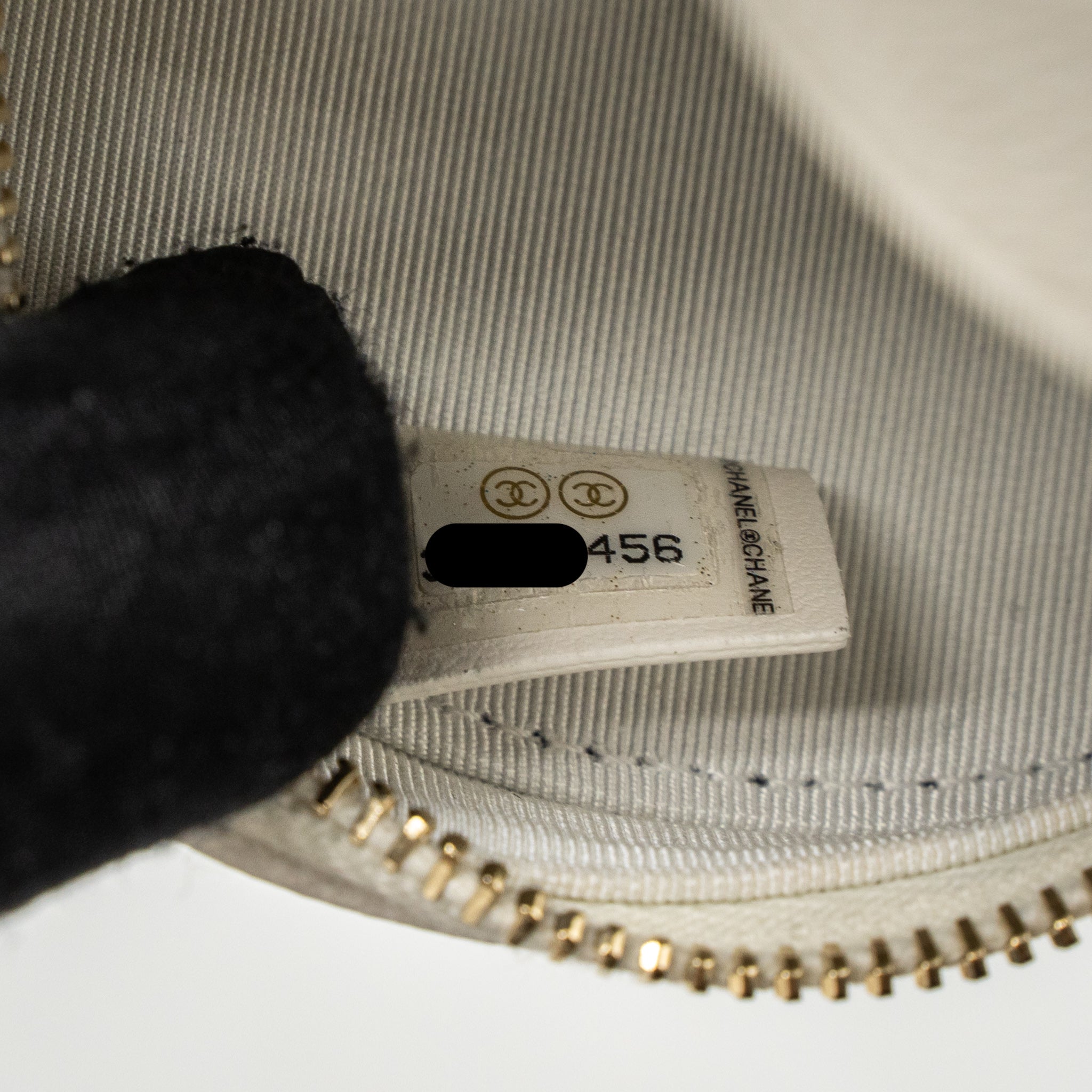 Chanel Round Clutch With Chain Caviar White L