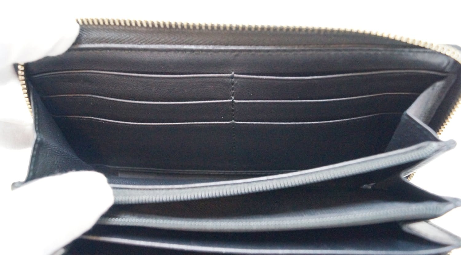 GUCCI GG Guccissima Leather Black Long Wallet