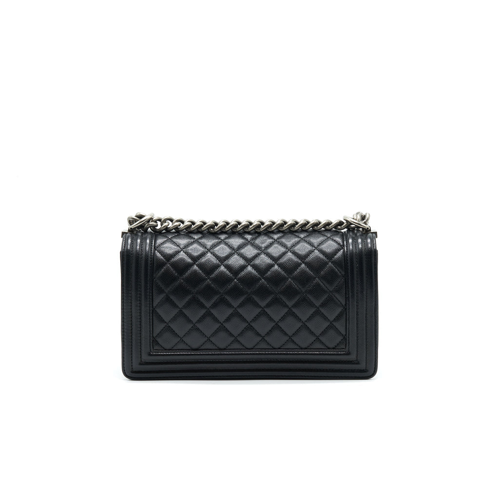 CHANEL MEDIUM BOY CHANEL HANDBAG CAVIAR BLACK