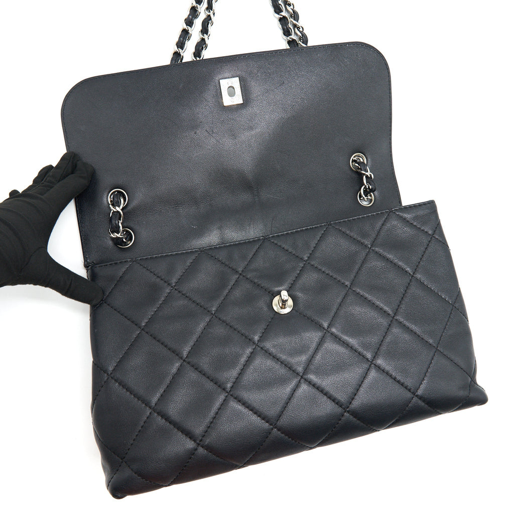 Chanel Flap Bag With Chain Large Black