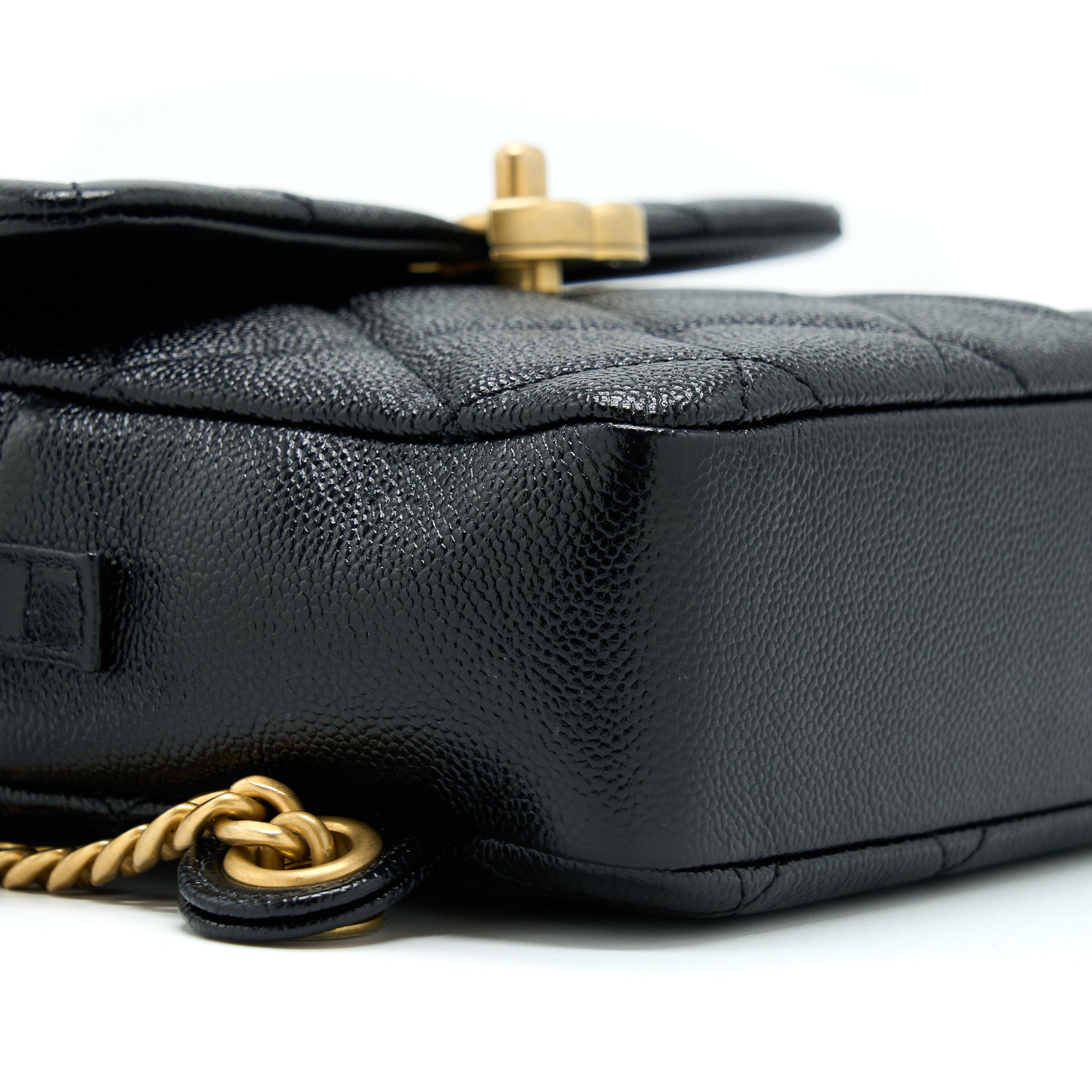 Chanel 22P Flap Backpack Caviar Black