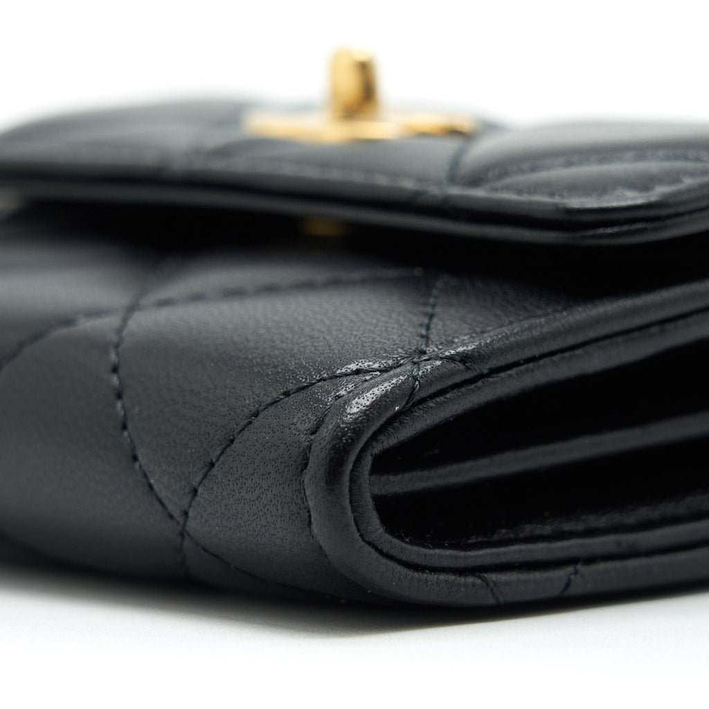 Chanel Pearl Crush Clutch With Chain Lambskin Black