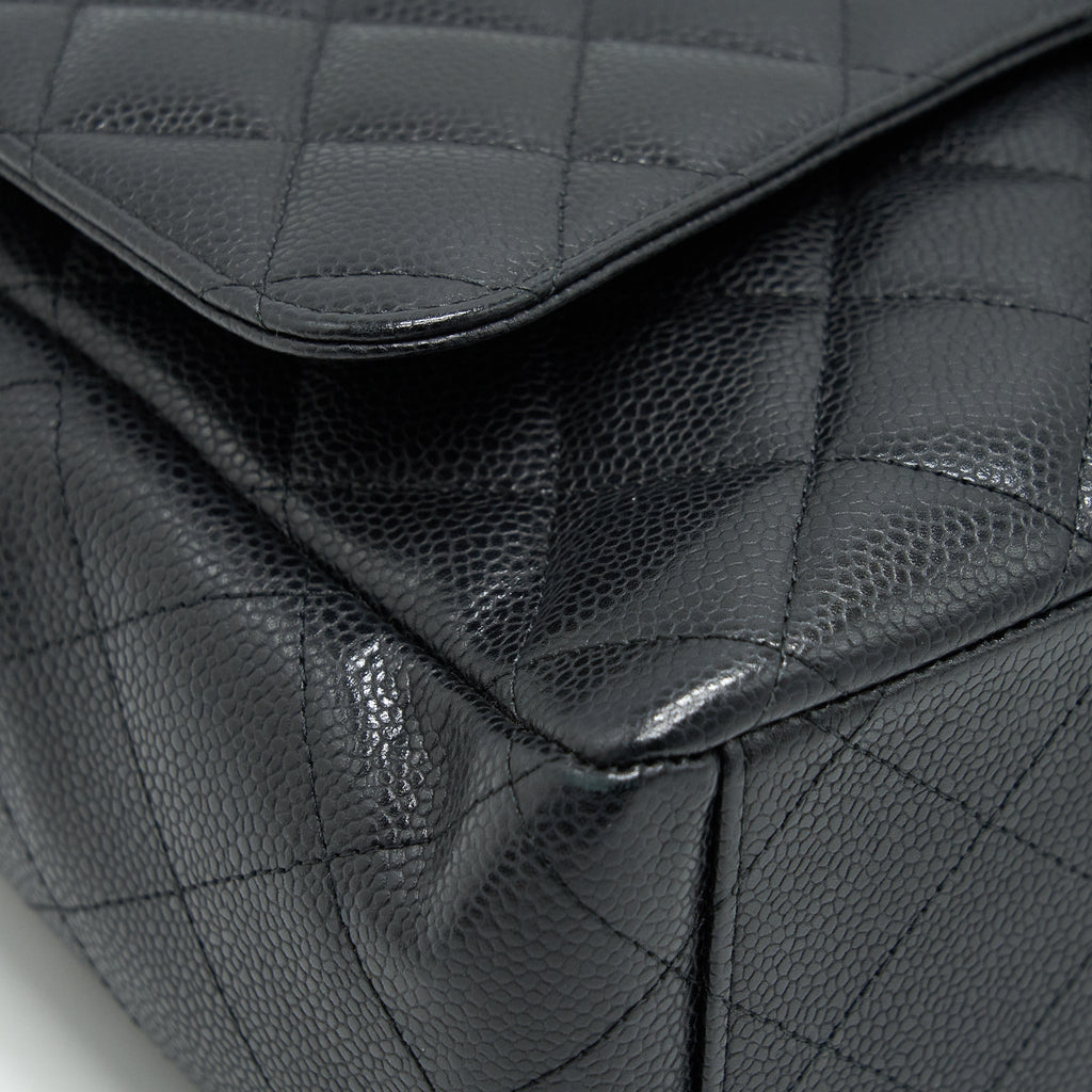 CHANEL CAVIAR MAXI IN BLACK