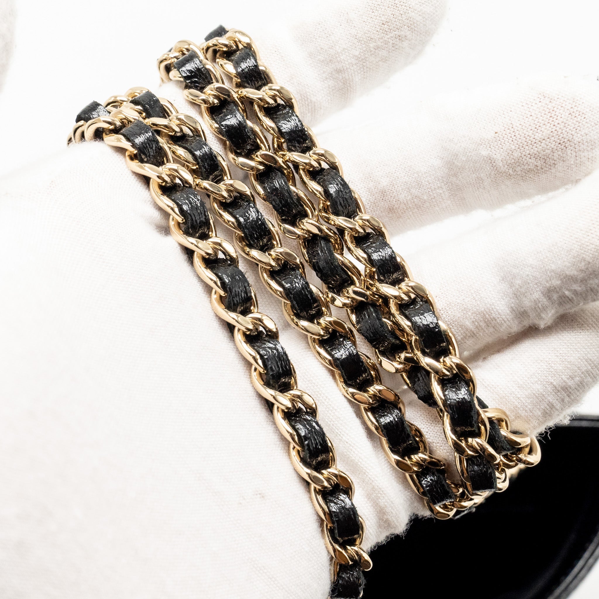 Chanel Mini 31 Clutch with Chain Shiny Calfskin Black L (Microchip)