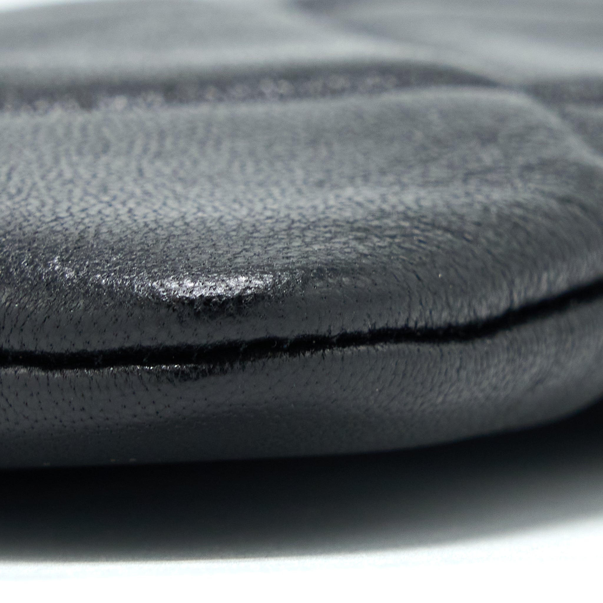 Chanel 19 Clutch Lambskin Black