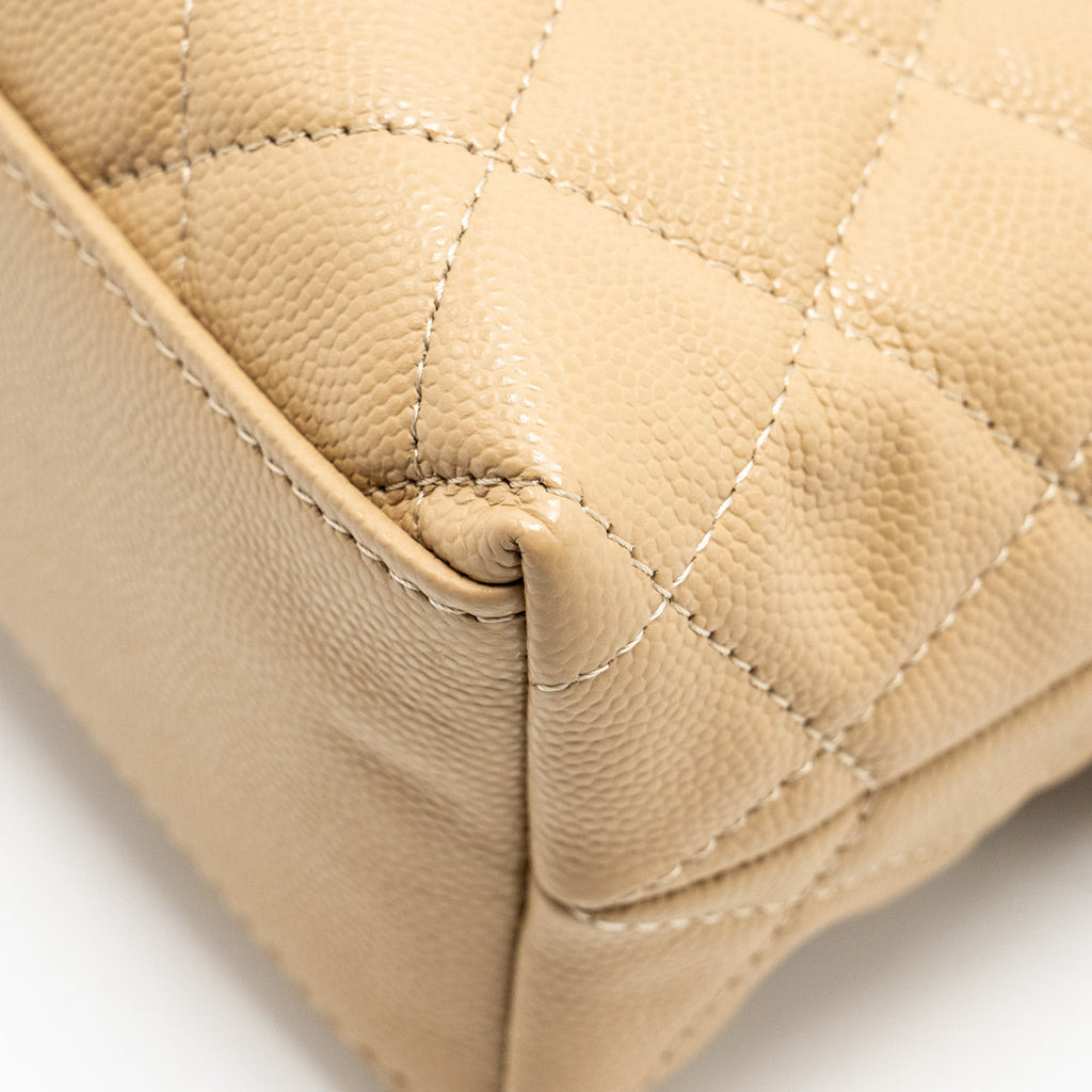 Chanel CC Logo Quilted Mini Clutch with Chain Caviar Beige  (Microchip)