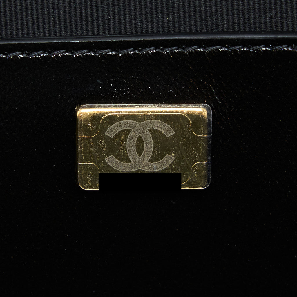 Chanel 22A Backpack Patent Black L (Microchip)