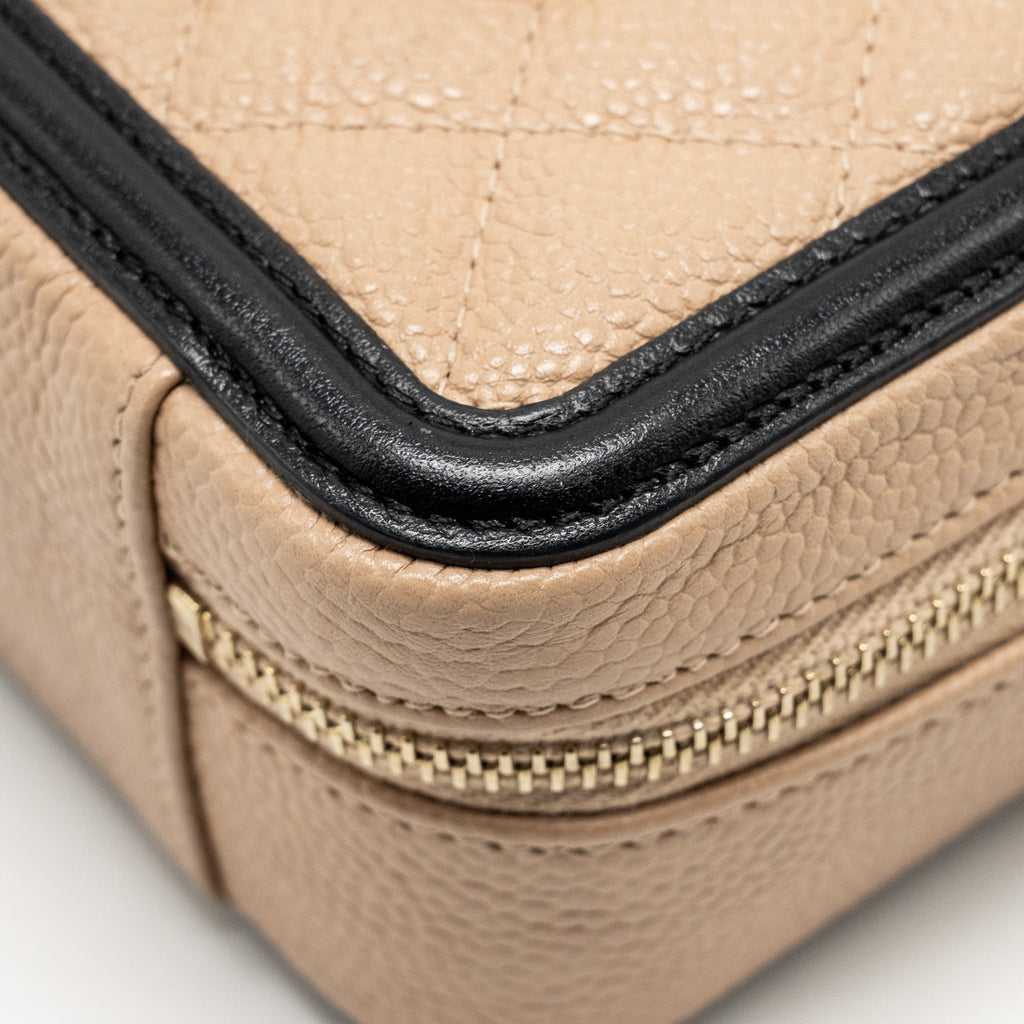 Chanel Mini Filigree Vanity Clutch Caviar Beige / Black