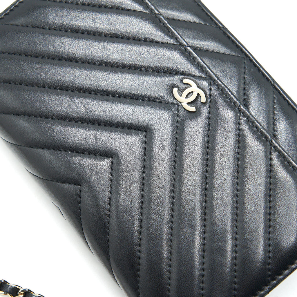 CHANEL CHEVRON WALLET ON CHAIN LAMBSKIN BLACK WITH