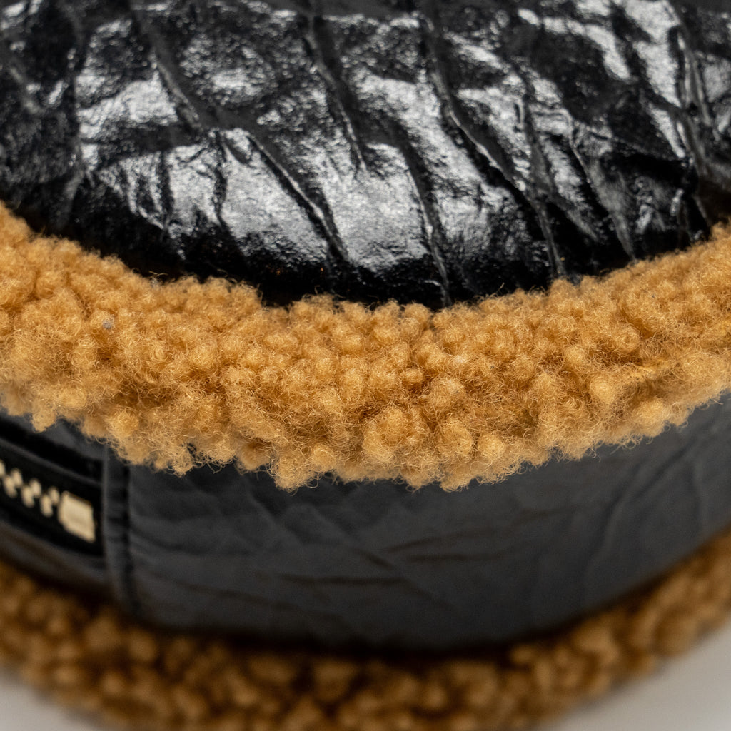 Chanel Shearling CC Round Clutch with Chain Shiny Crumpled Sheepskin Black/Light Brown L
