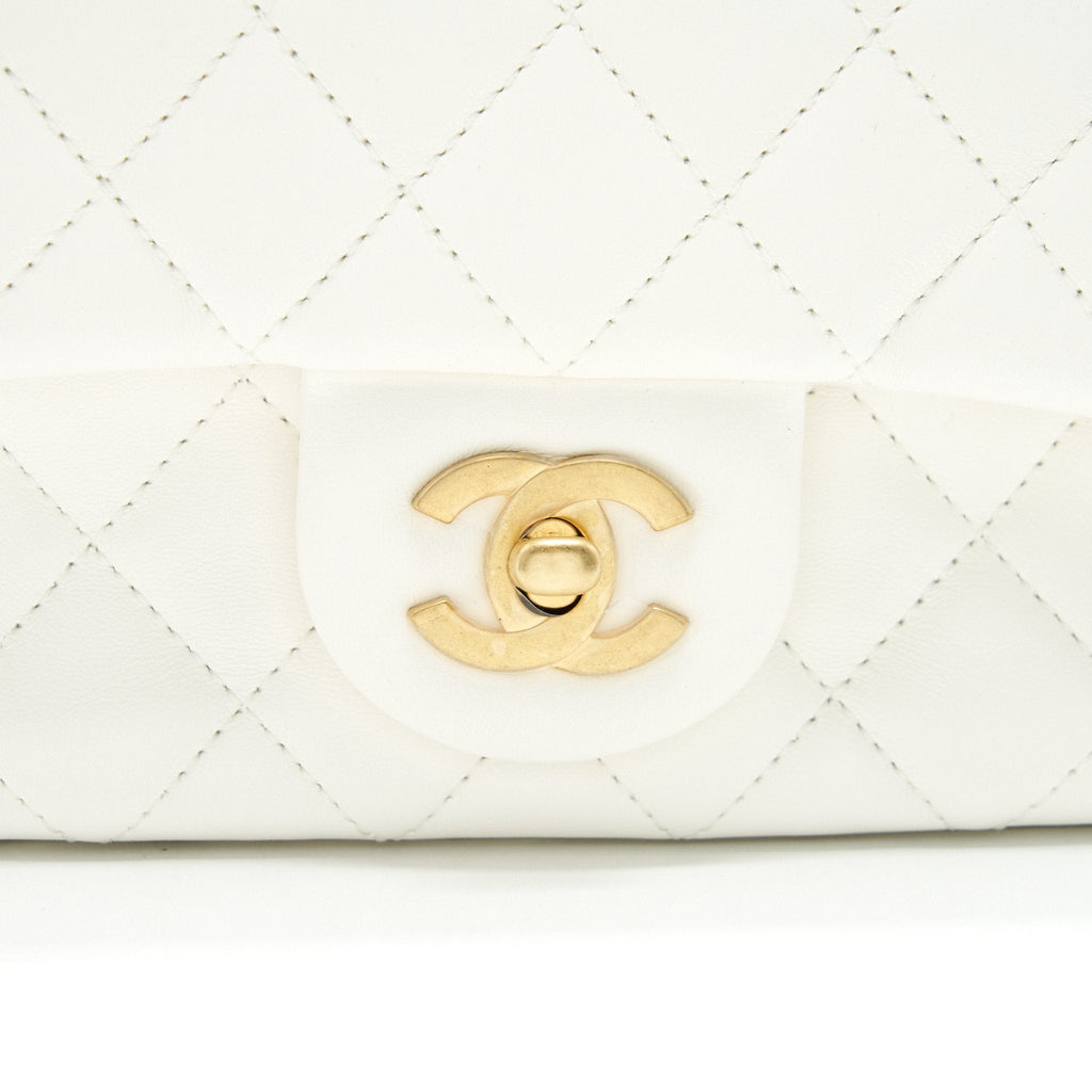 Chanel 21B pearl crush Mini Square flap Bag White