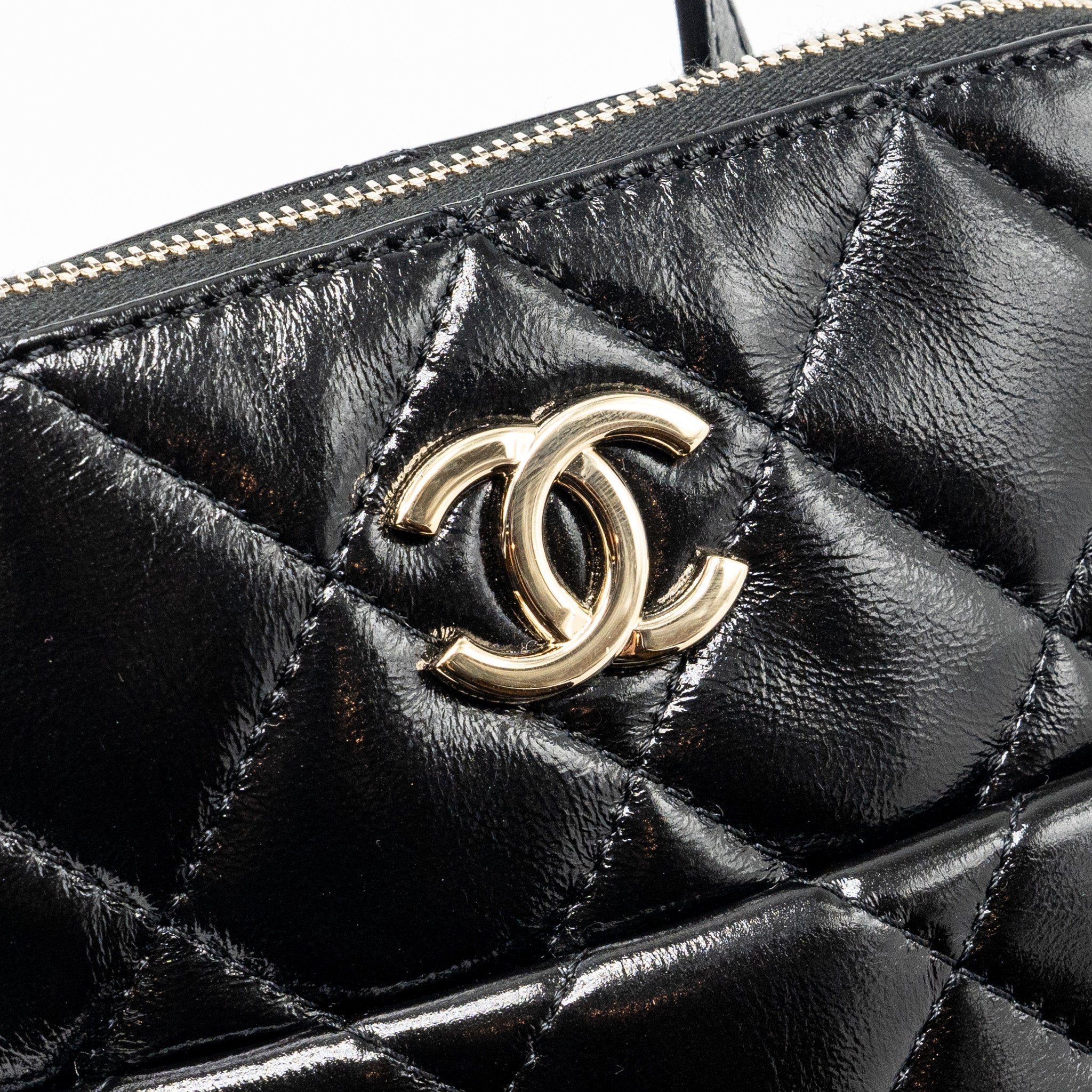 Chanel 22A Mini Backpack Patent Black L (microchip)