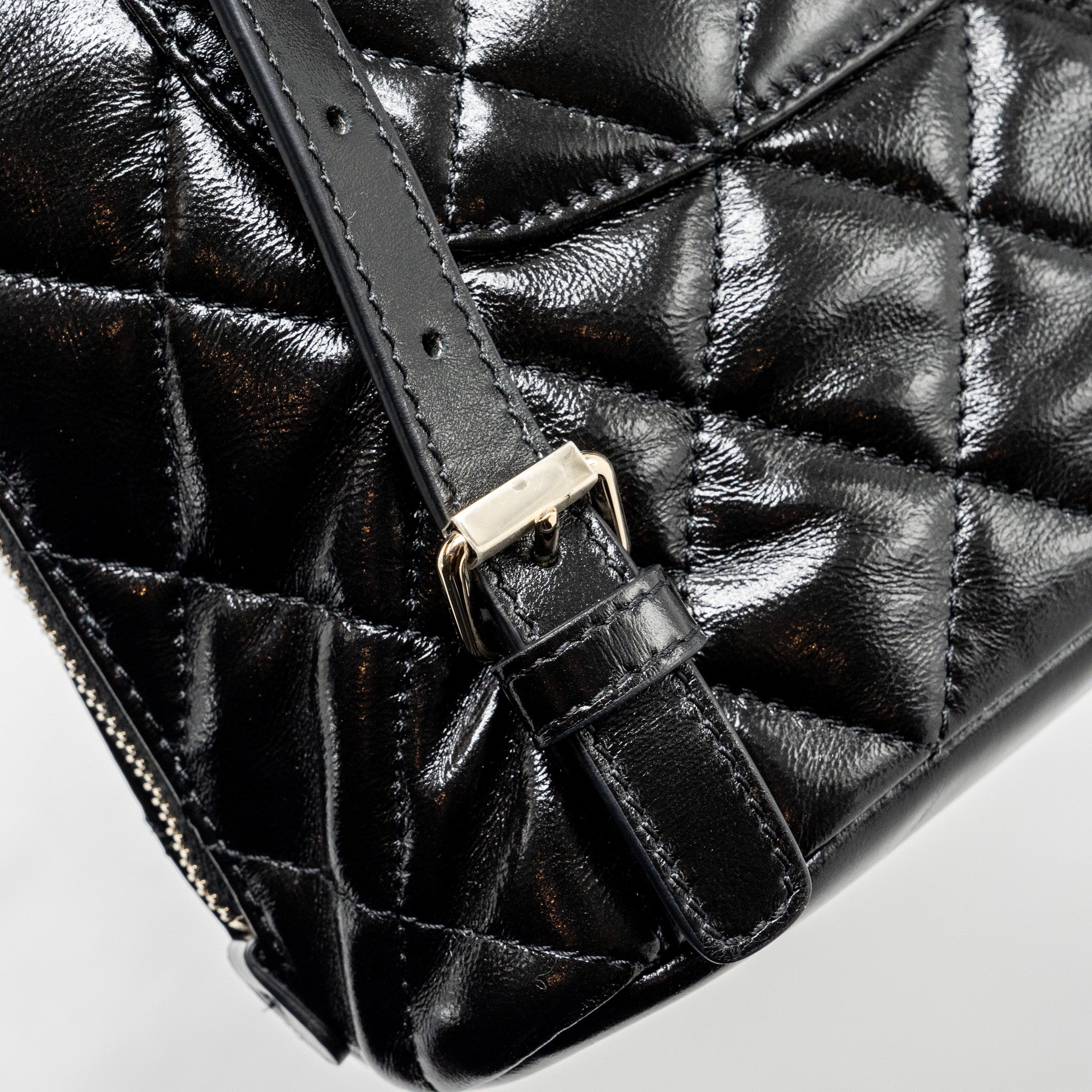 Chanel 22A Mini Backpack Patent Black L (microchip)