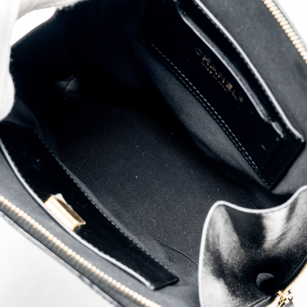 Chanel 22A Mini Backpack Patent Black L (microchip)