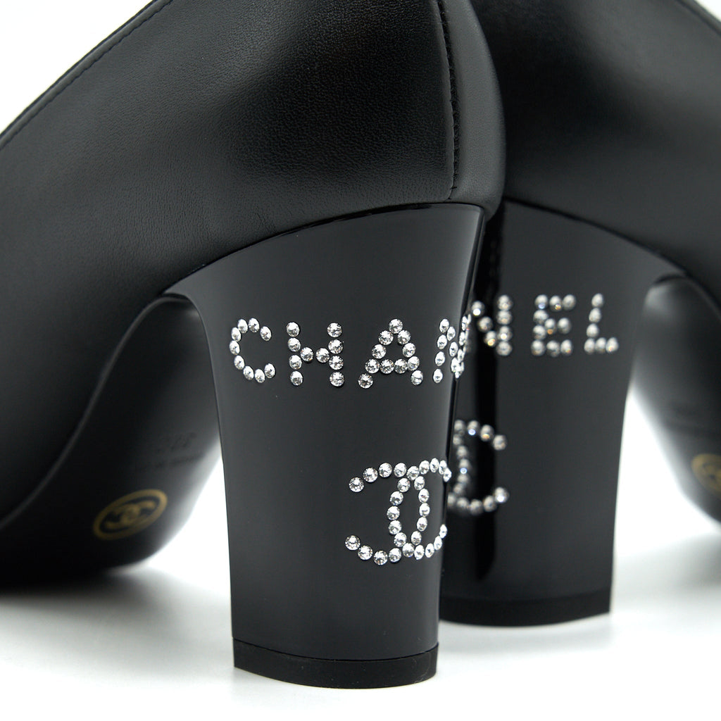 Chanel size38 pump Shoes black with Letter on heel