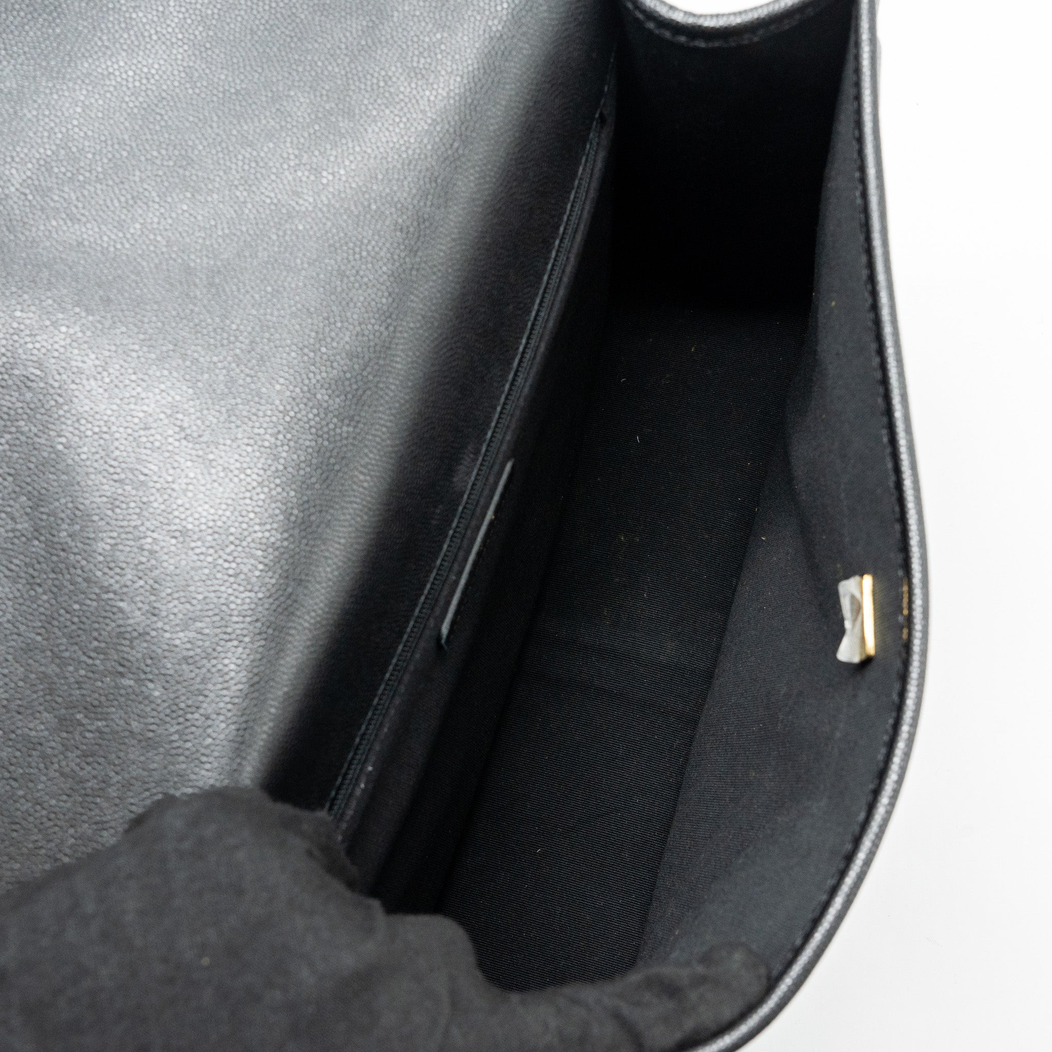 Chanel 22k Large Backpack Caviar Black (microchip)