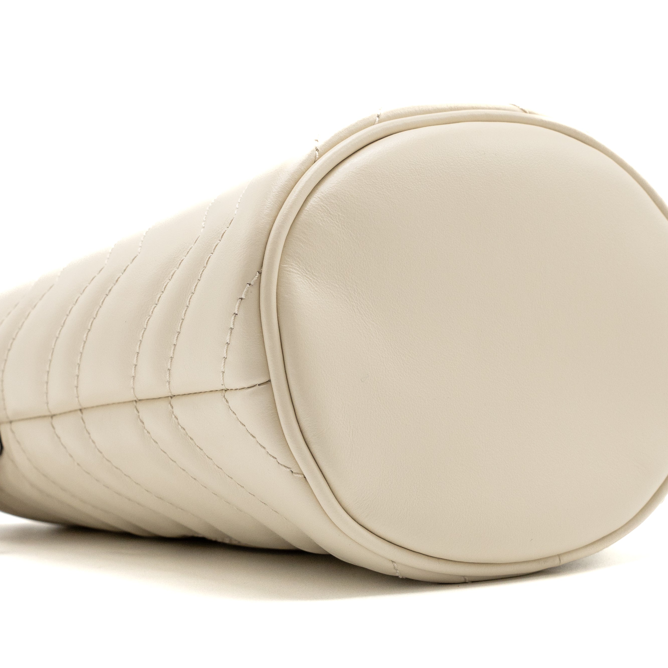 Gucci GG Marmont Mini Bucket Bag calfskin White