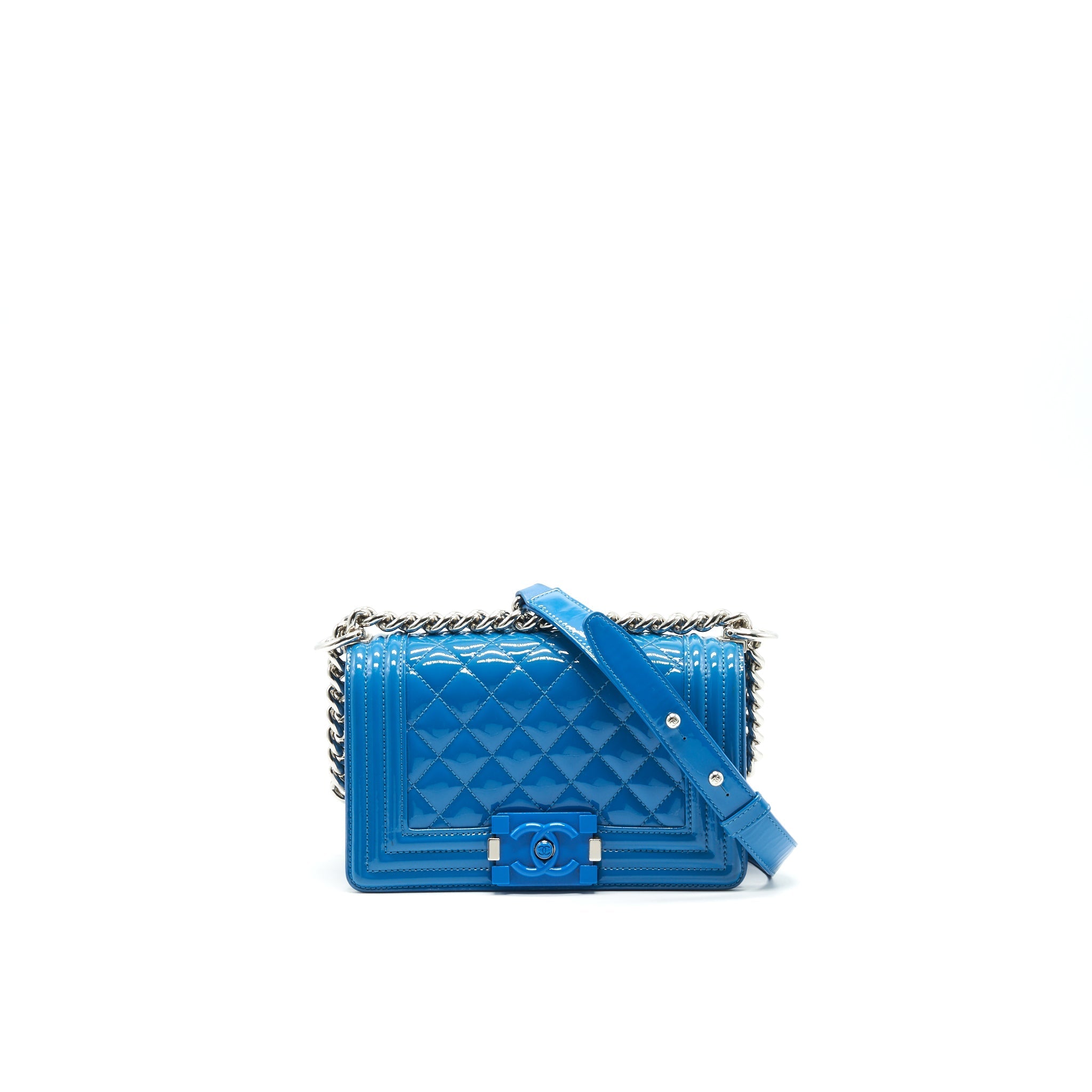 CHANEL SMALL LE BOY BAG IN PATENT LEATHER BLUE