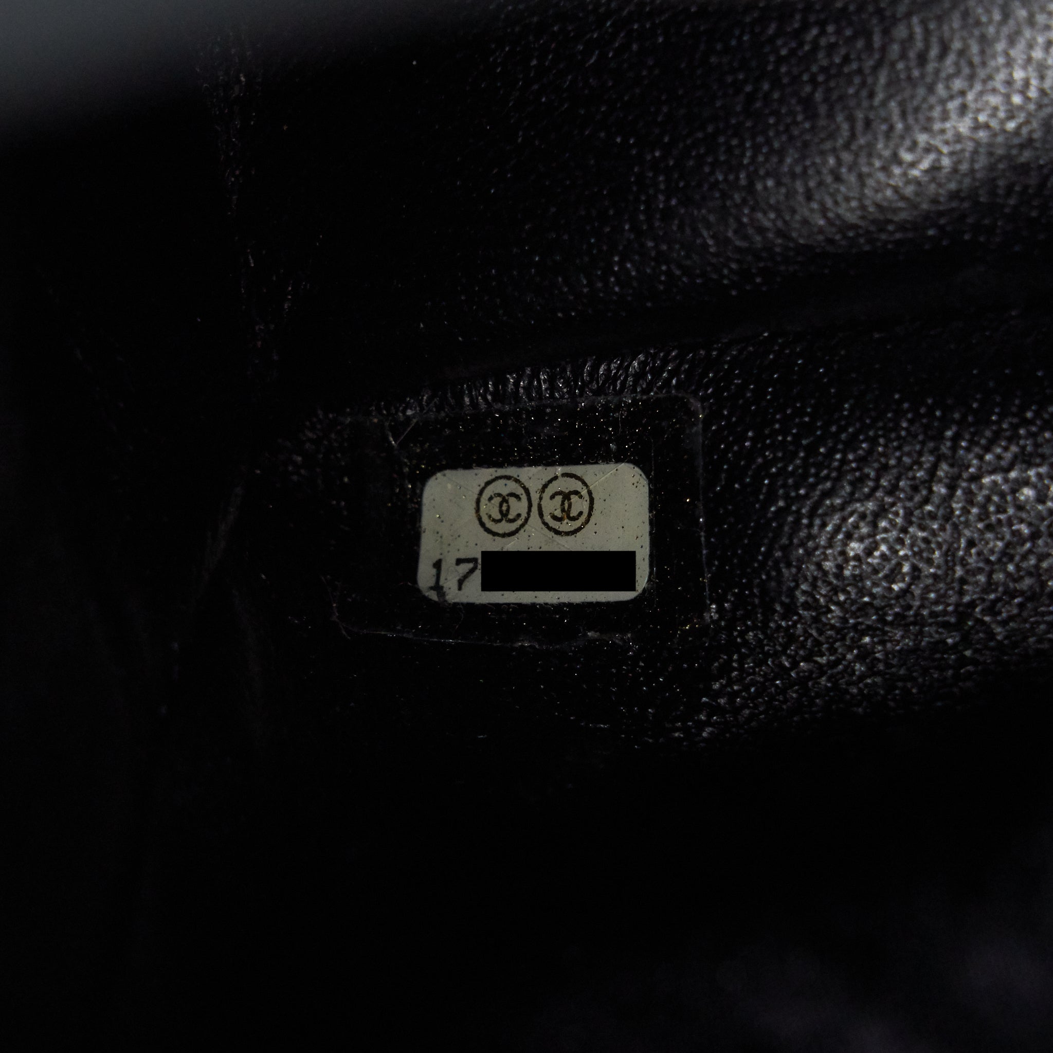 CHANEL 2.55 226 REISSUE BAG IN CAVIAR BLACK