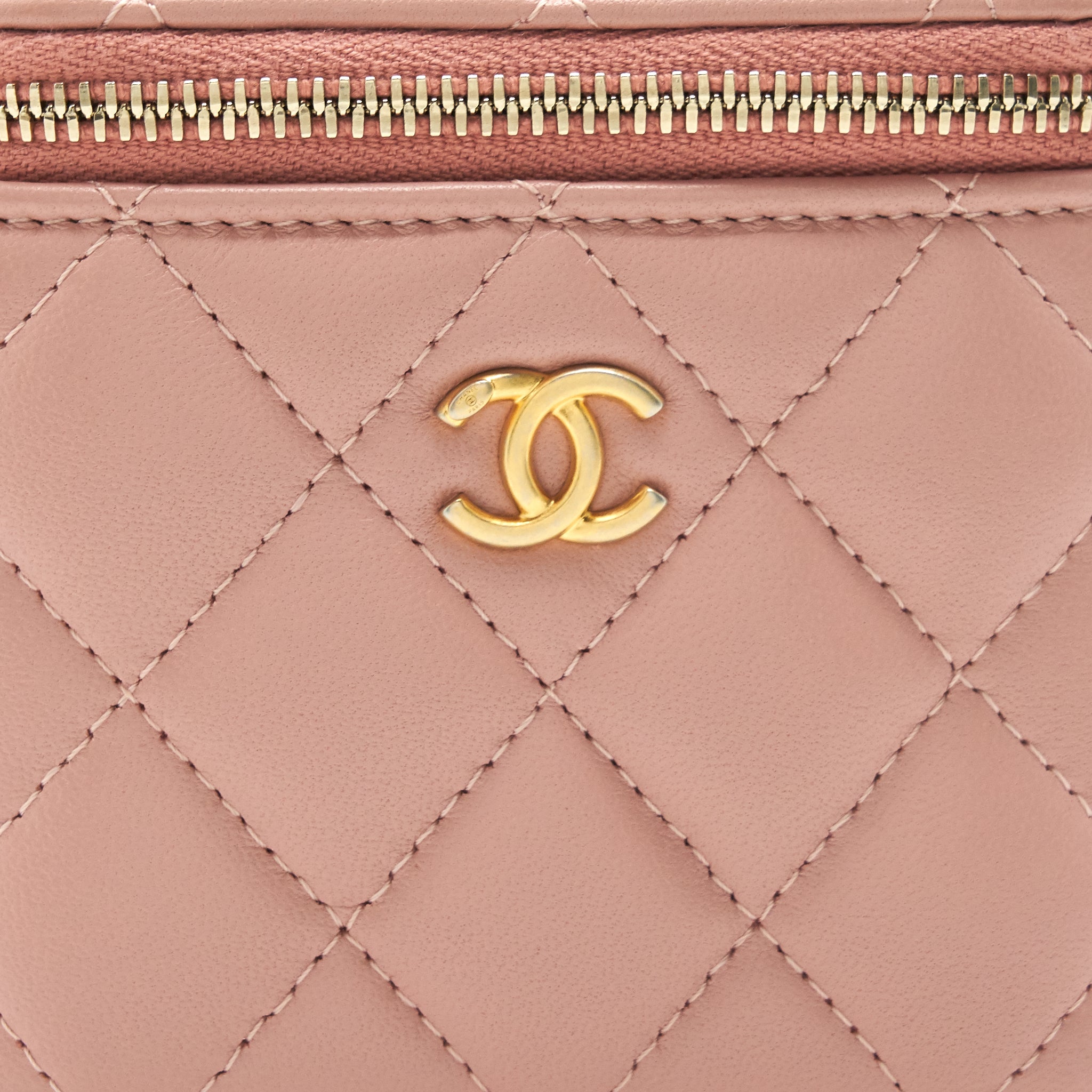 Chanel 21B Pearl Crush Mini Vanity with Chain in Dark Pink