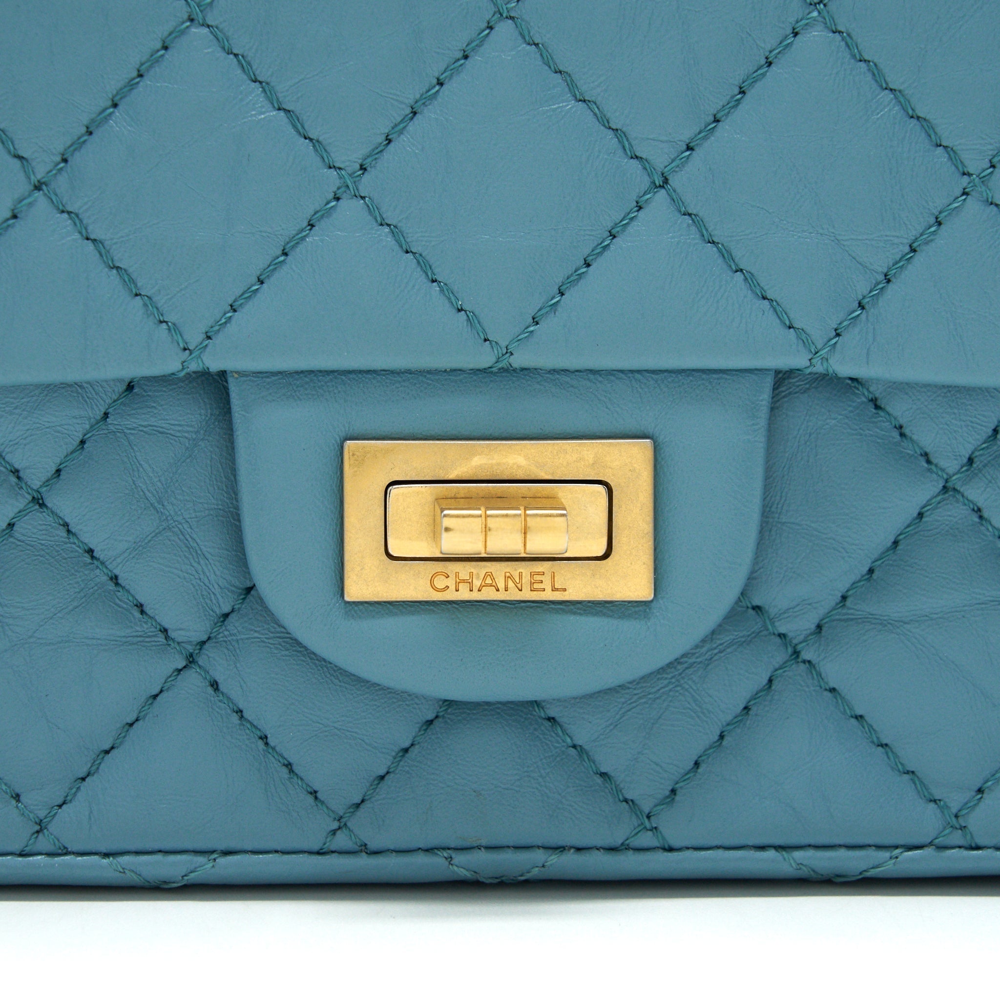 CHANEL MINI 2.55 REISSUE HANDBAG BLUE