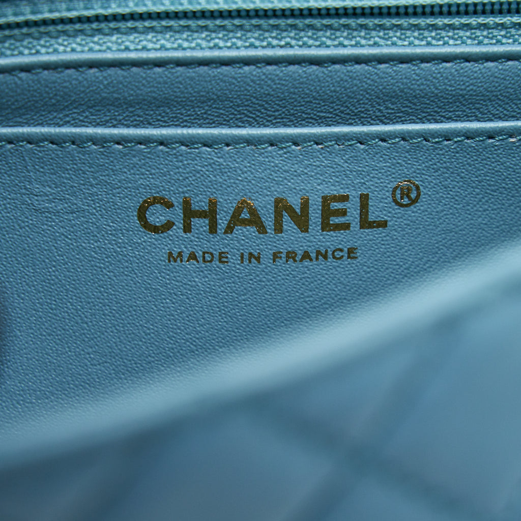 CHANEL MINI 2.55 REISSUE HANDBAG BLUE