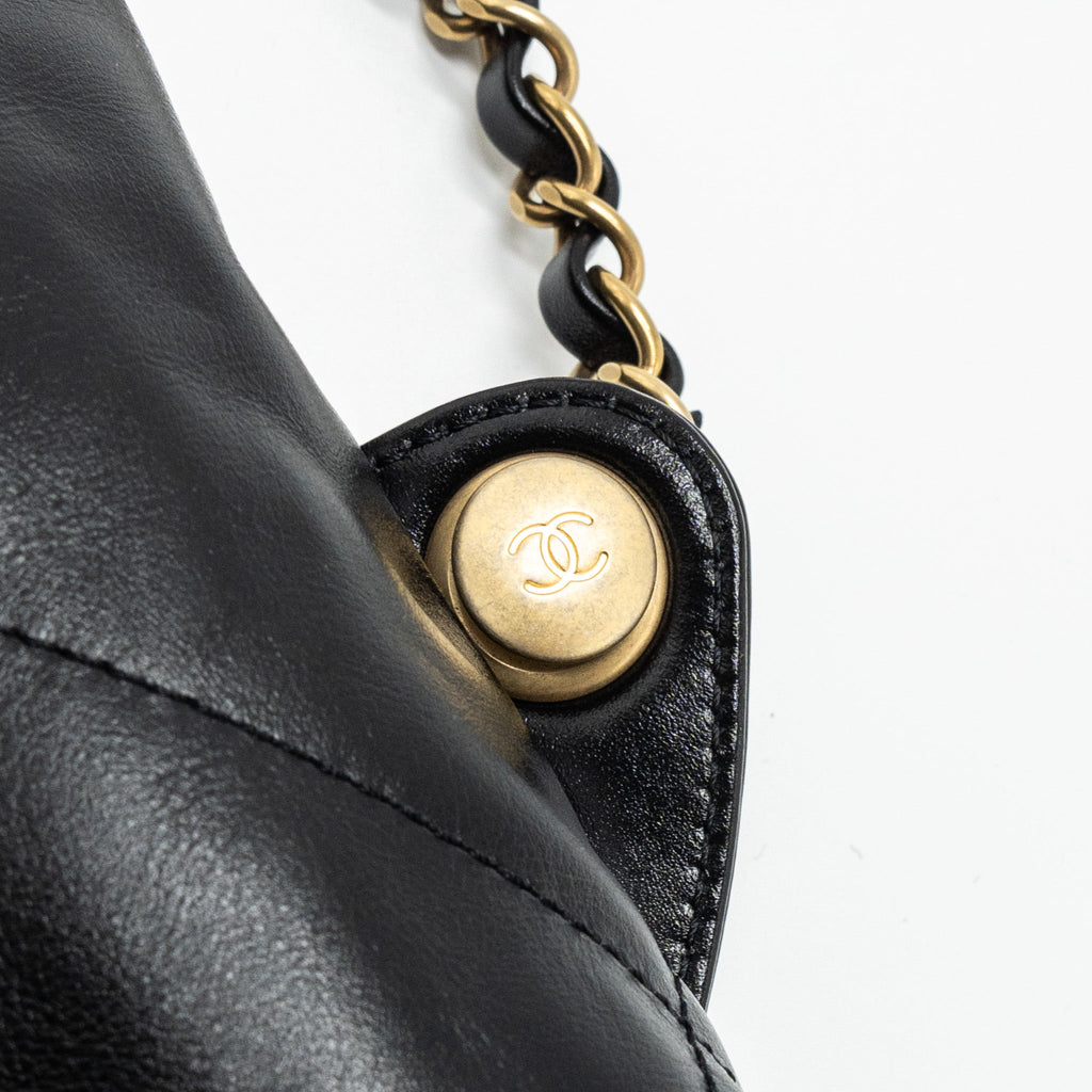 Chanel 22 Backpack Shiny Calfskin Black (Microchip)