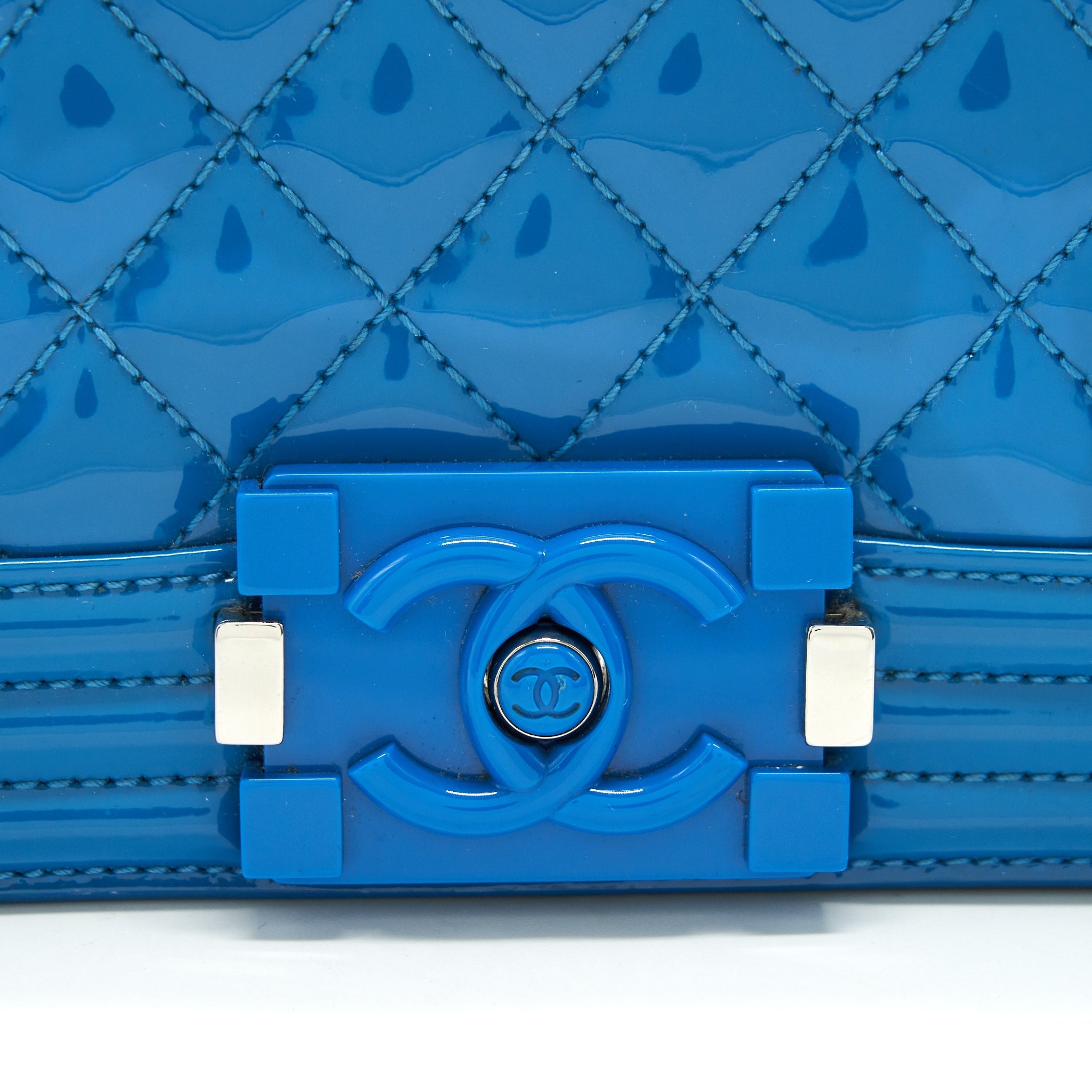 CHANEL SMALL LE BOY BAG IN PATENT LEATHER BLUE