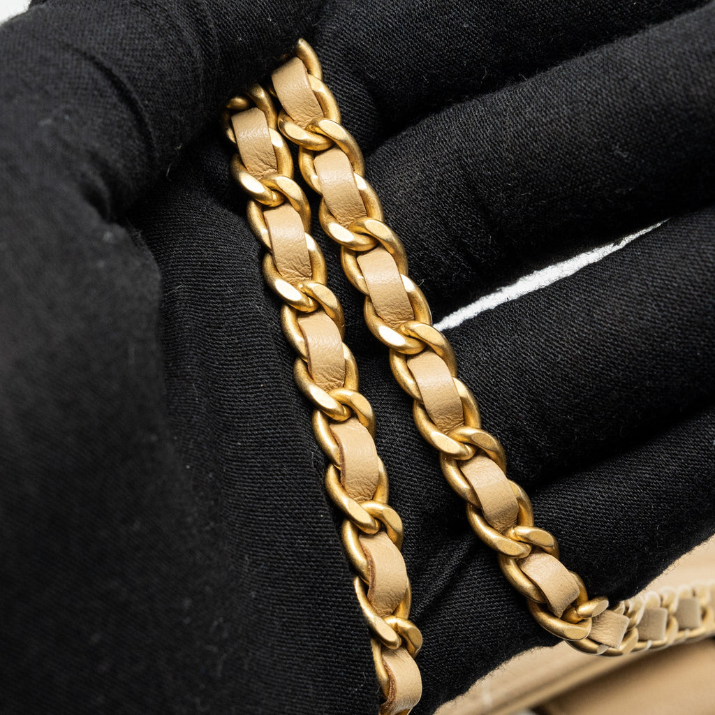 Chanel CC Logo Quilted Mini Clutch with Chain Caviar Beige  (Microchip)