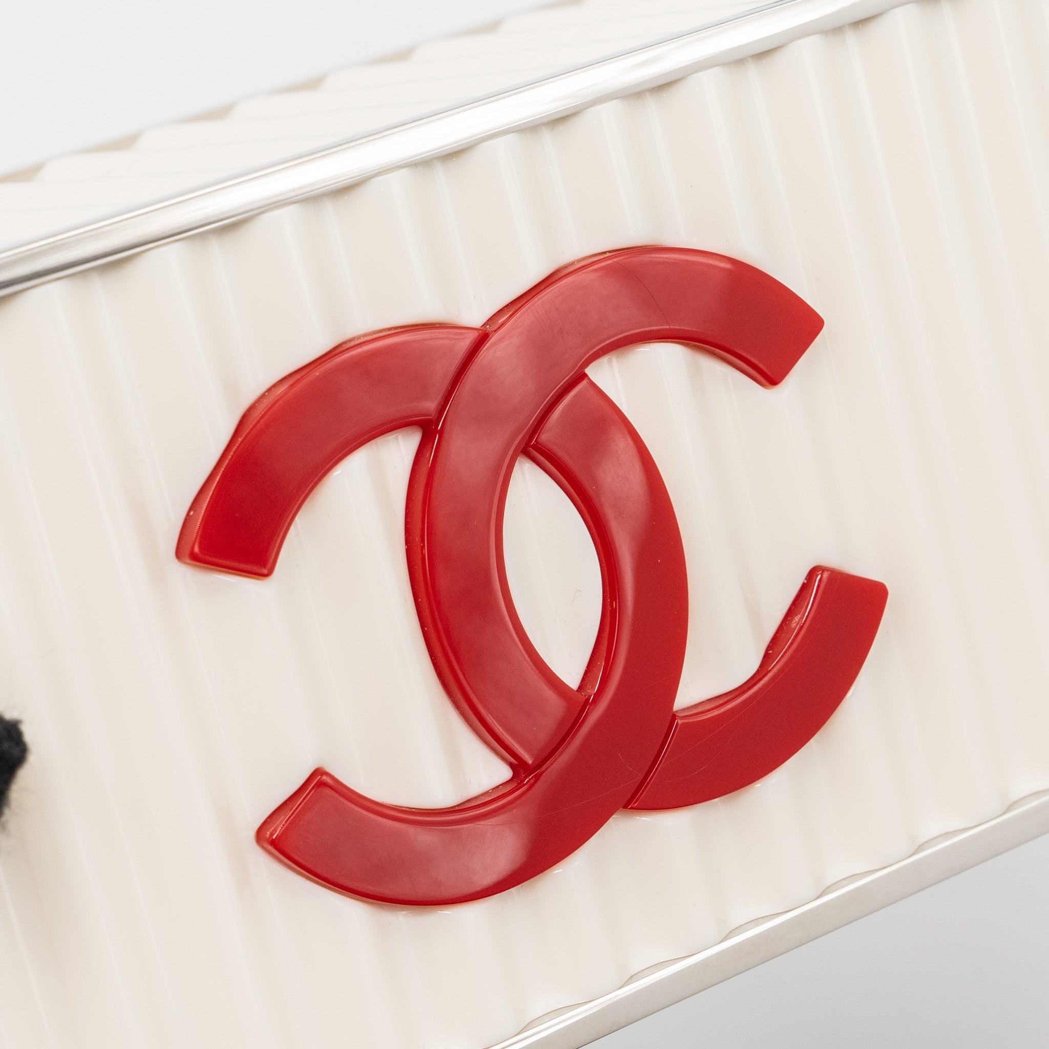 Chanel Paris-Hamburg runway container clutch bag white / black / red