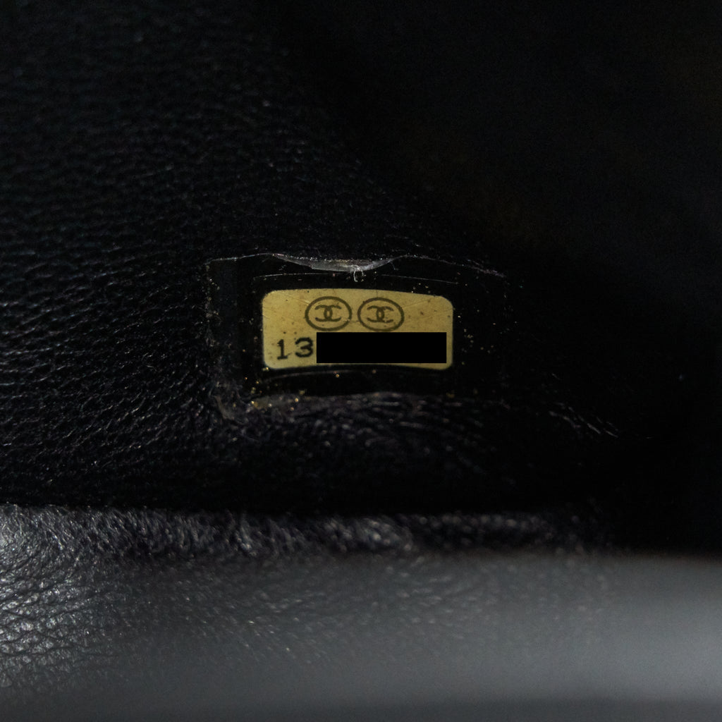 CHANEL CLASSIC JUMBO SINGLE FLAP BAG BLACK CAVIER