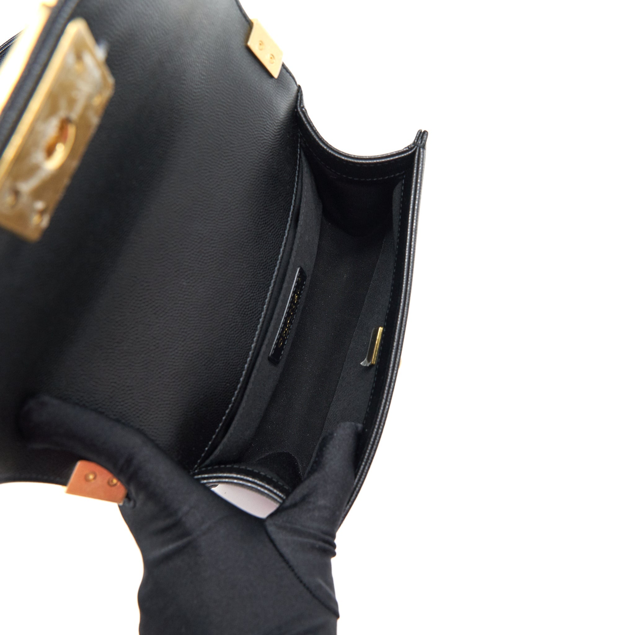 Chanel Small Boy Bag Caviar Black brushed  Year 2021 (microchip serial）
