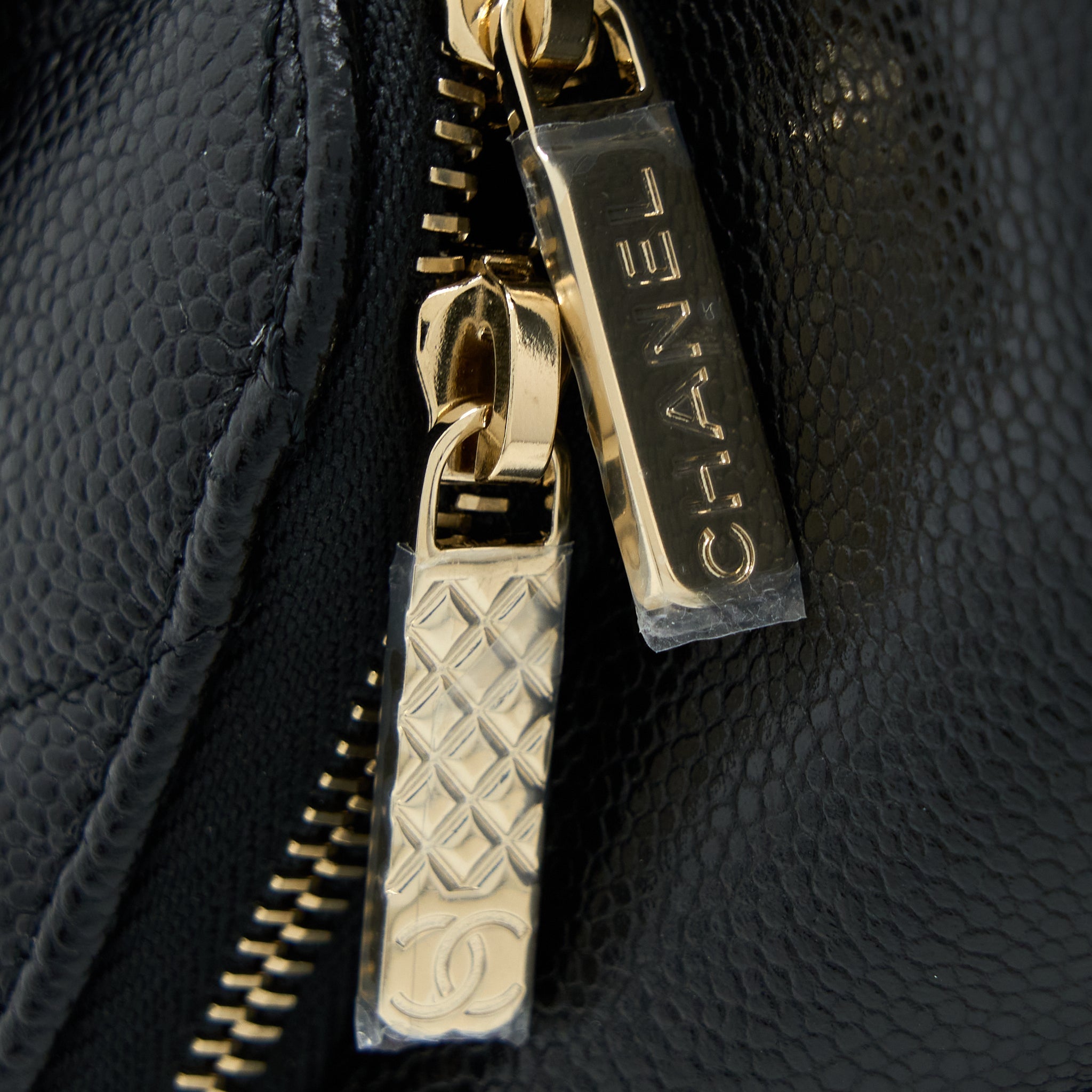 Chanel 22B Affinity Mini Backpack Caviar Black L(Microchip)