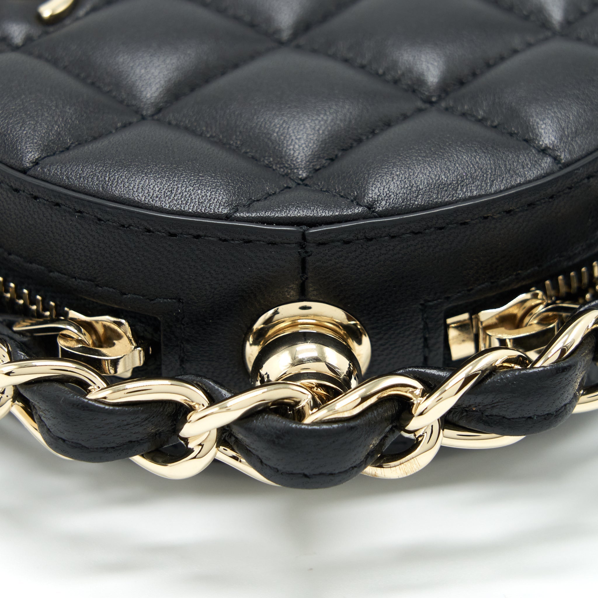 Chanel Round Clutch With Chain Lambskin Black L