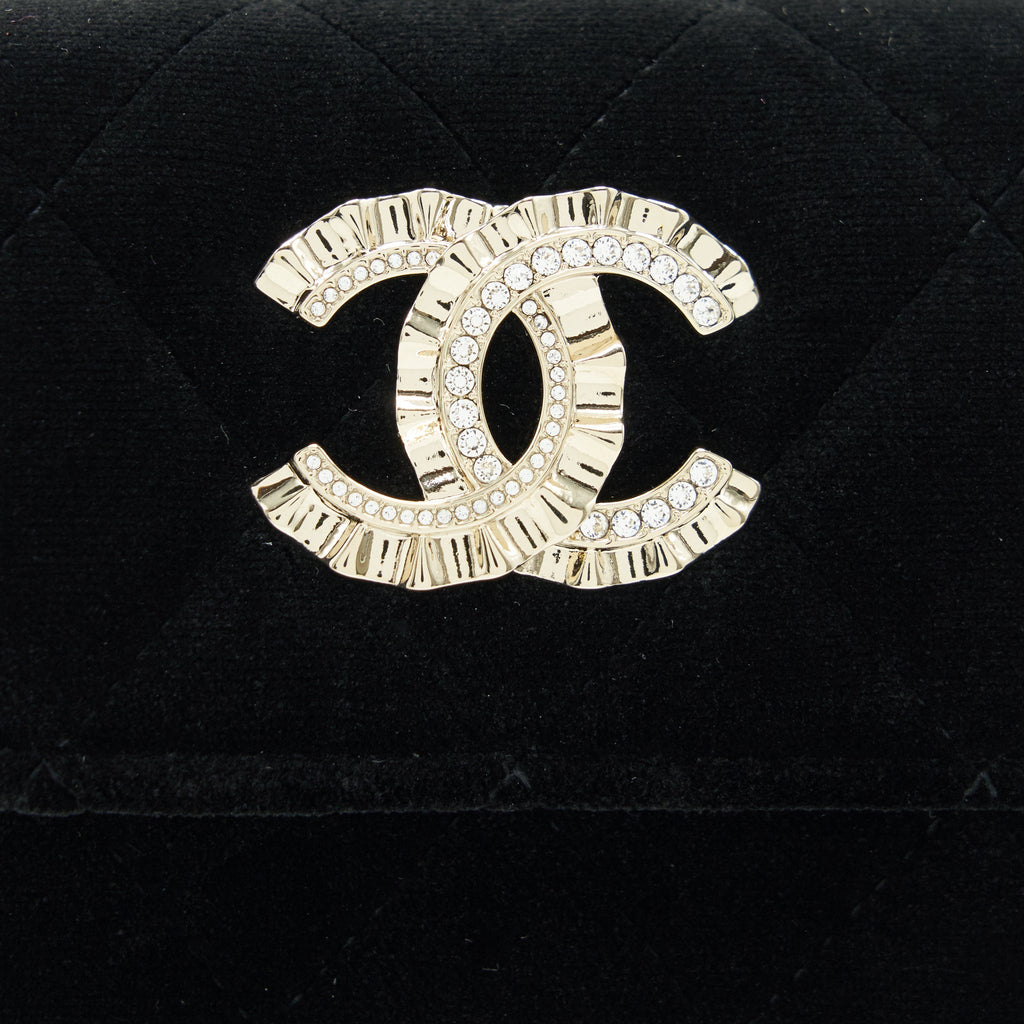 Chanel 21A velvet CC Crystal Logo  Holder