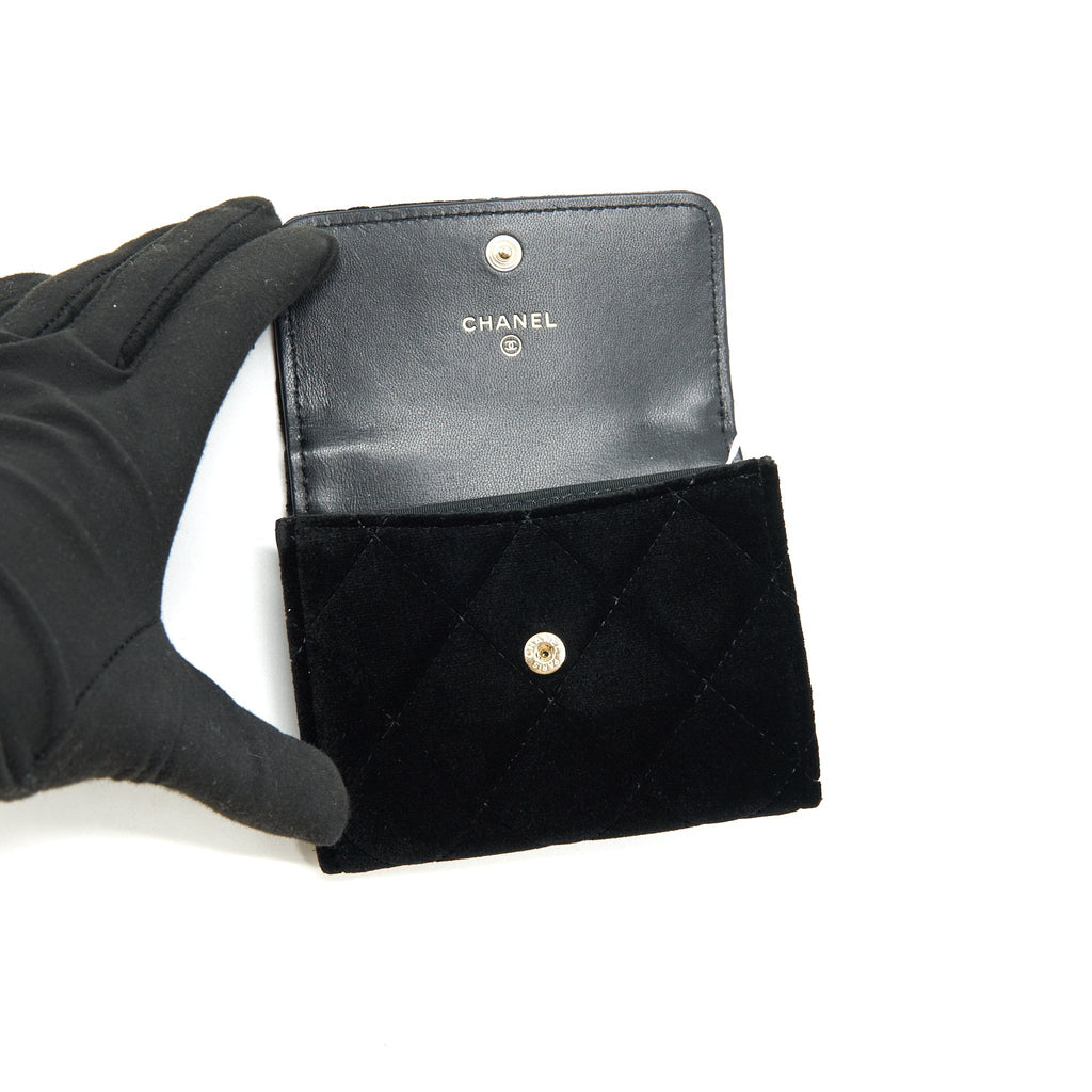 Chanel 21A velvet CC Crystal Logo  Holder
