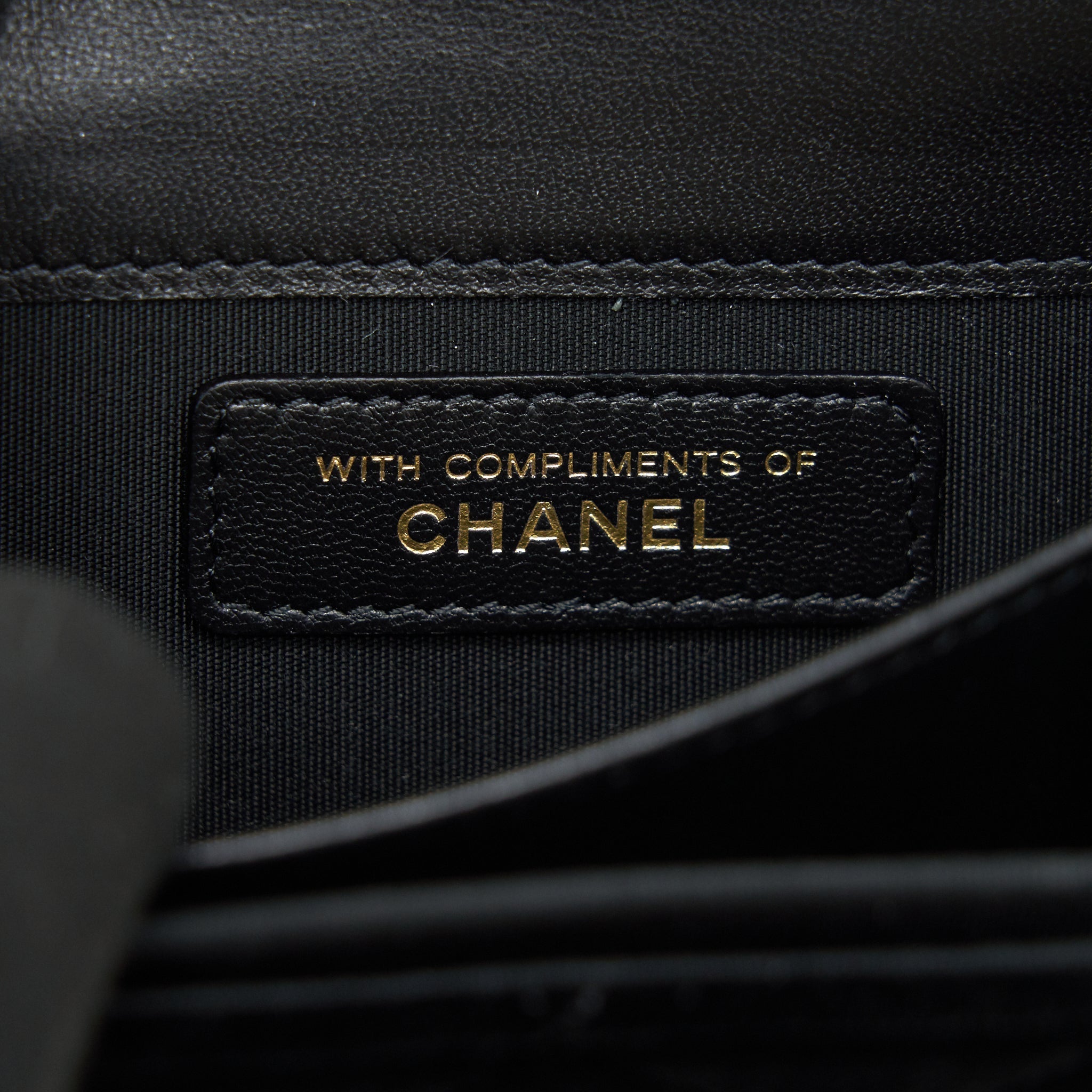 Chanel 21A velvet CC Crystal Logo  Holder