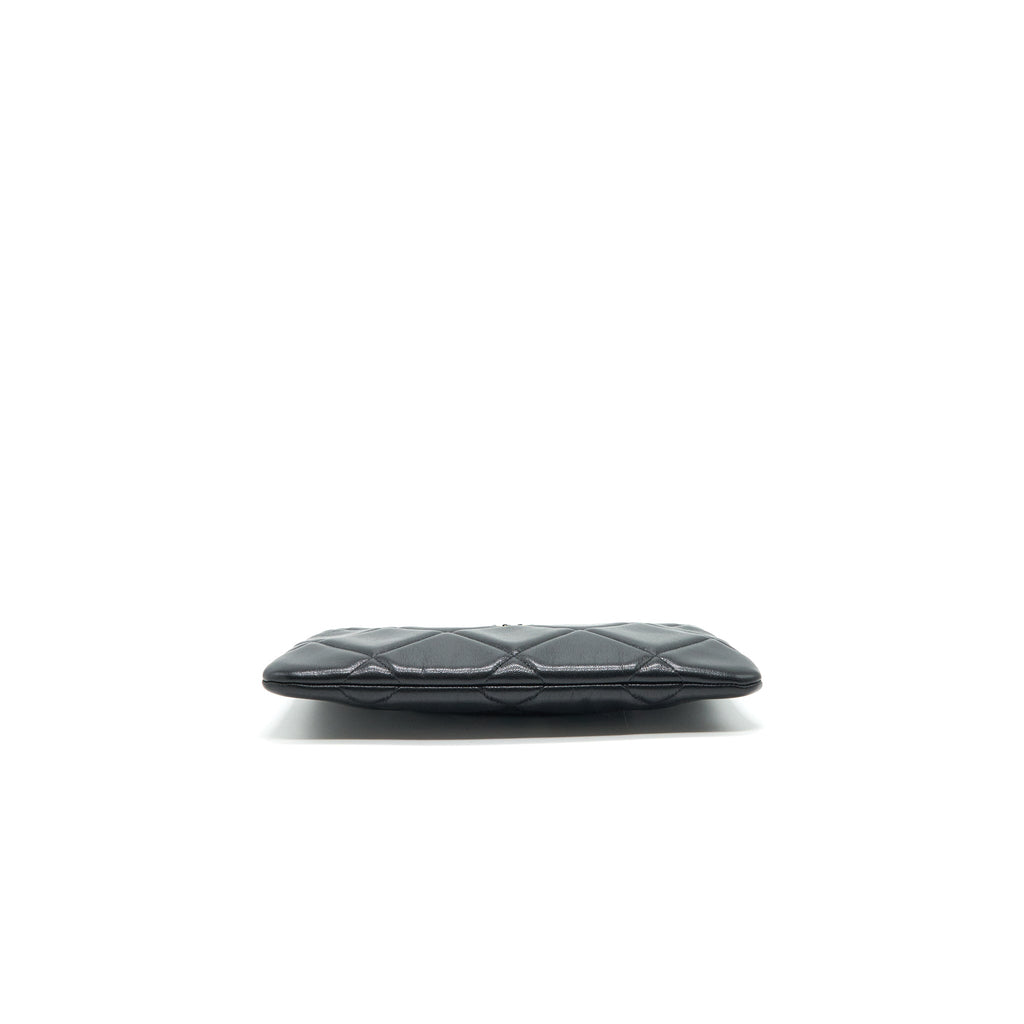 Chanel 19 Pouch black
