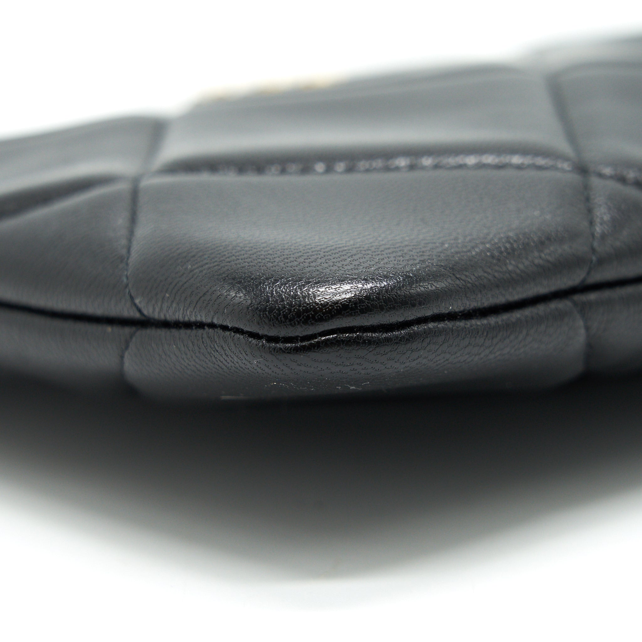 Chanel 19 Pouch black