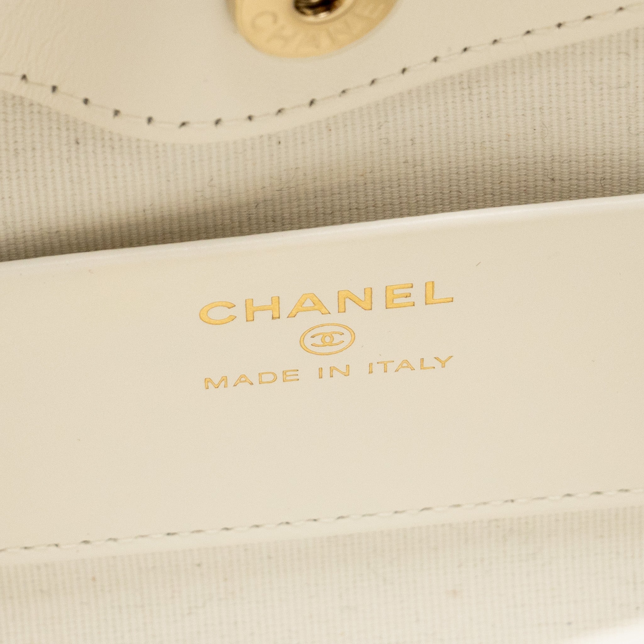Chanel Mini 31 Clutch With Chain Shiny Lambskin White L (microchip)