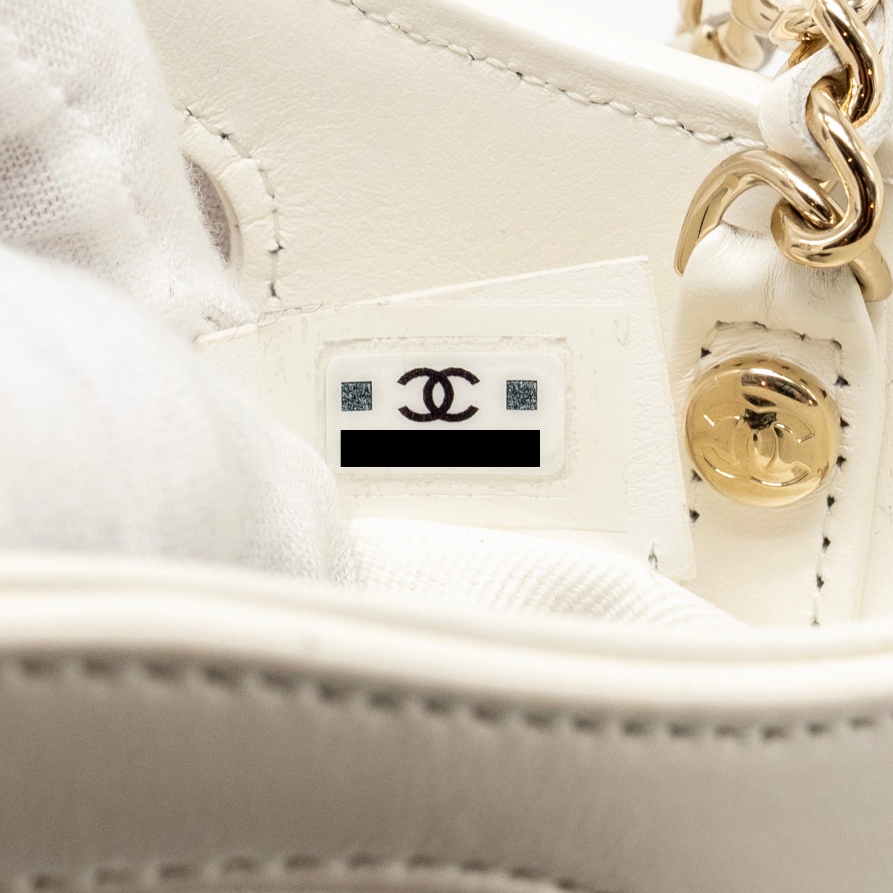 Chanel Mini 31 Clutch With Chain Shiny Lambskin White L (microchip)