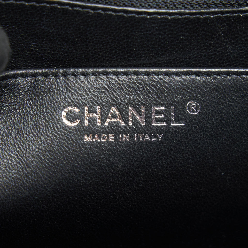 CHANEL CAVIER CLASSIC MAXI SINGLE FLAP BAG BLACK