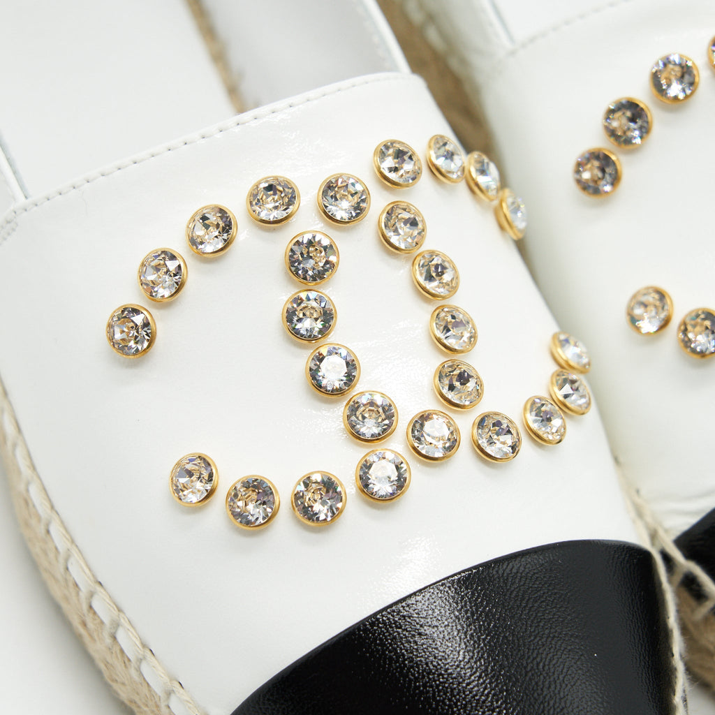 CHANEL White & Black Espadrilles Size35
