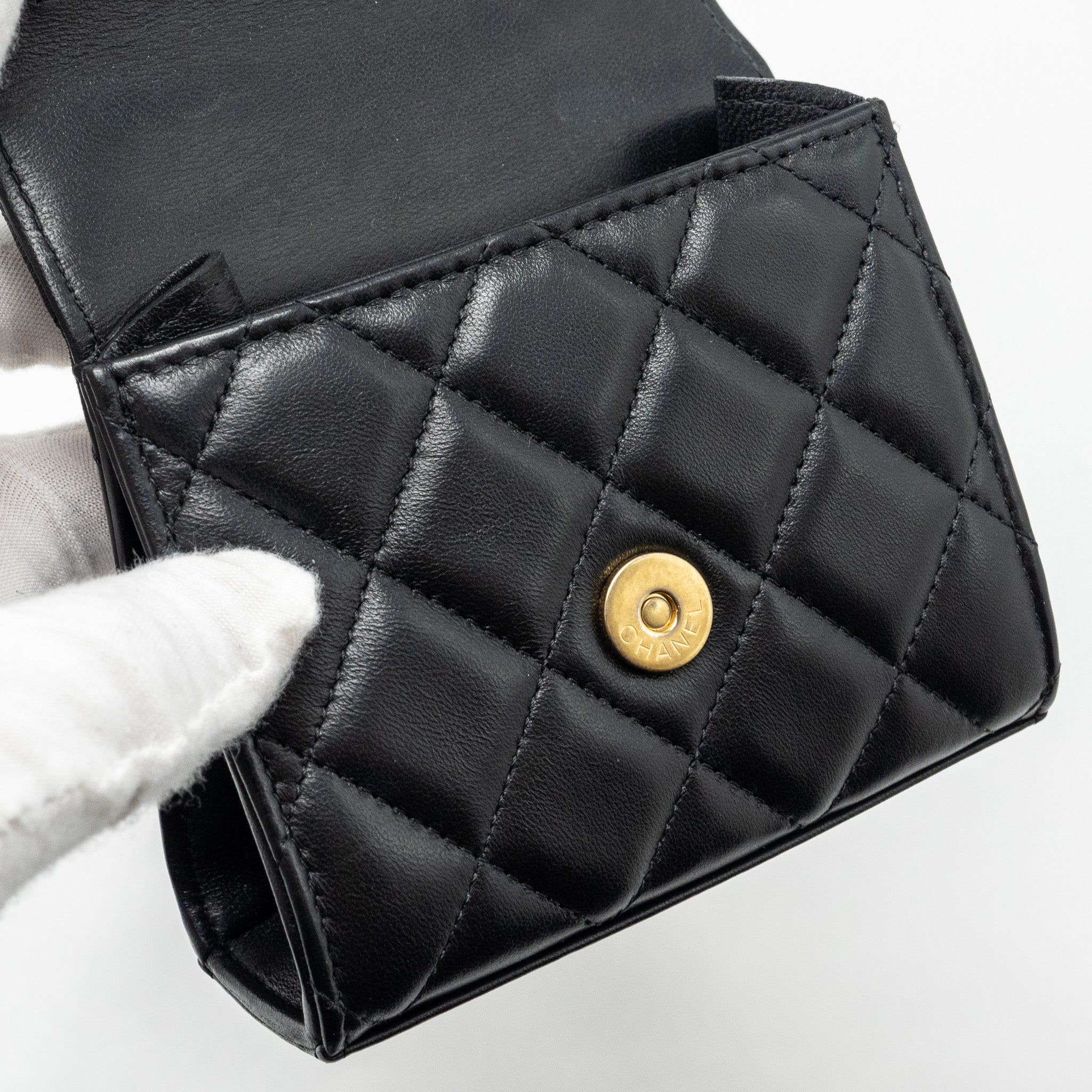 Chanel 22B Top Handle Mini Flap Clutch Lambskin black  (Microchip)