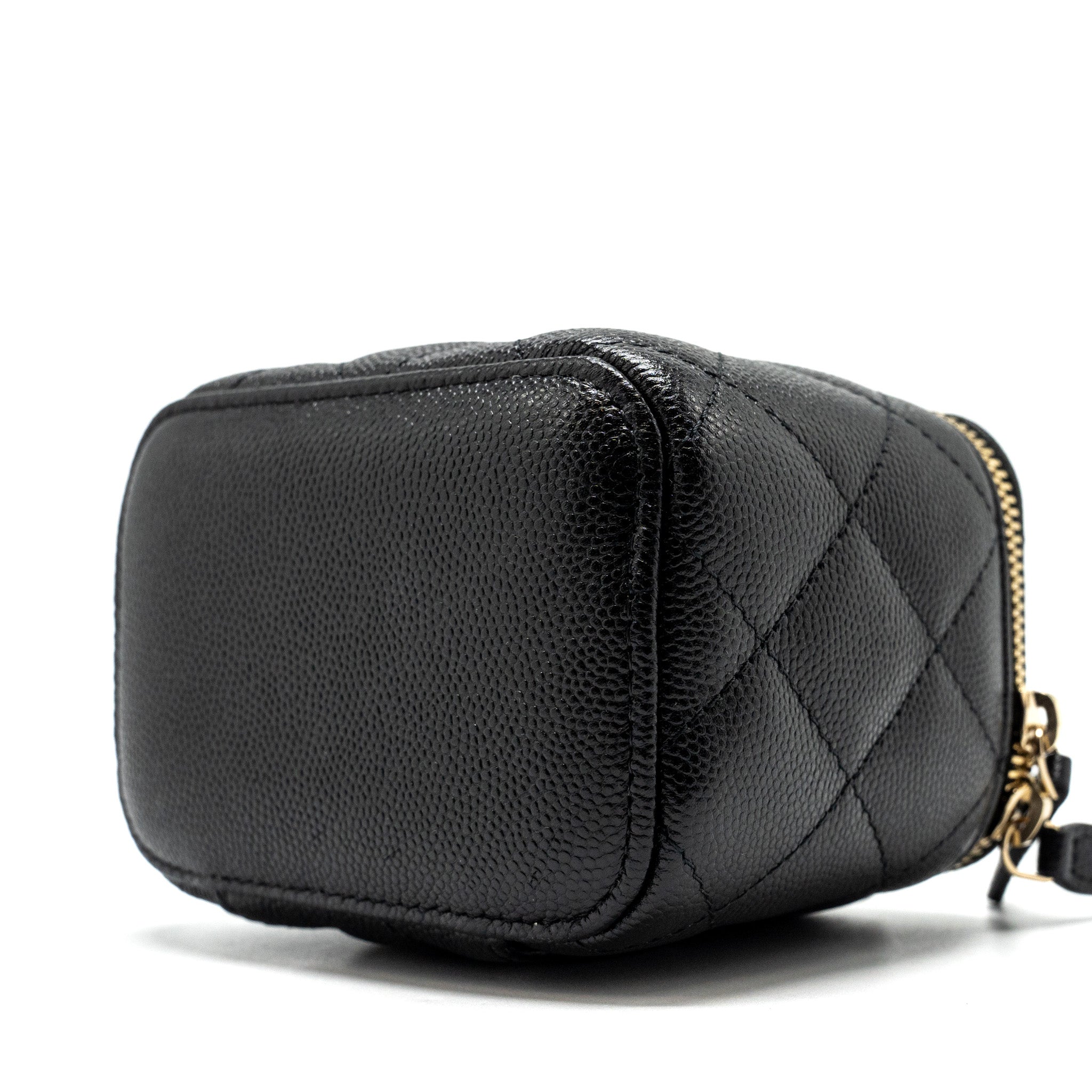 Chanel Small Vanity Clutch with Chain CC Pearl Caviar Black L