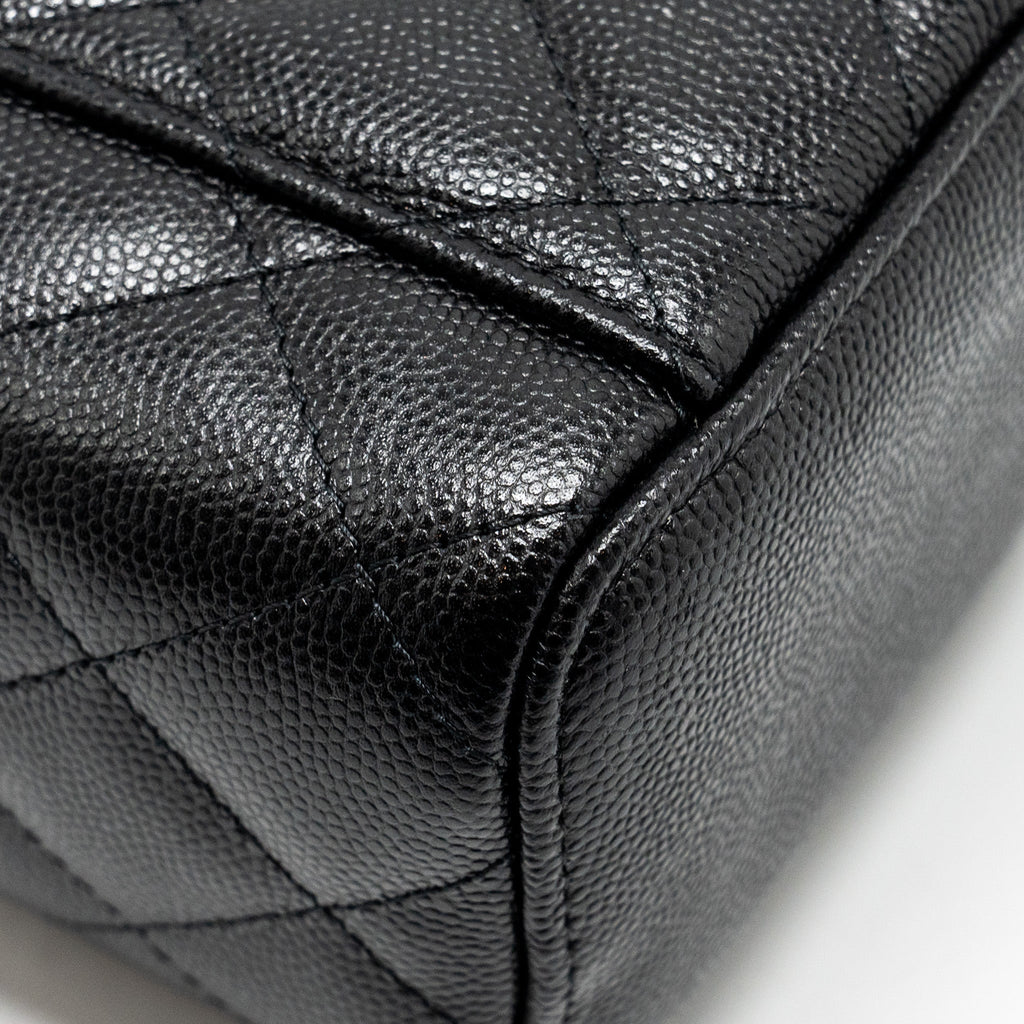 Chanel Small Vanity Clutch with Chain CC Pearl Caviar Black L