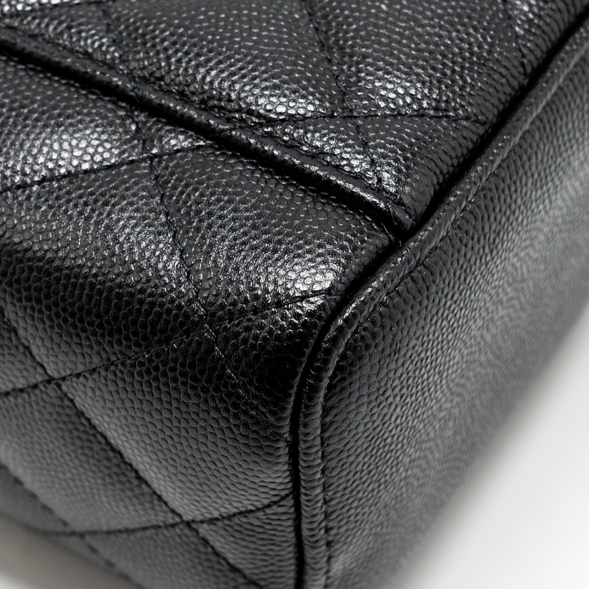 Chanel Small Vanity Clutch with Chain CC Pearl Caviar Black L