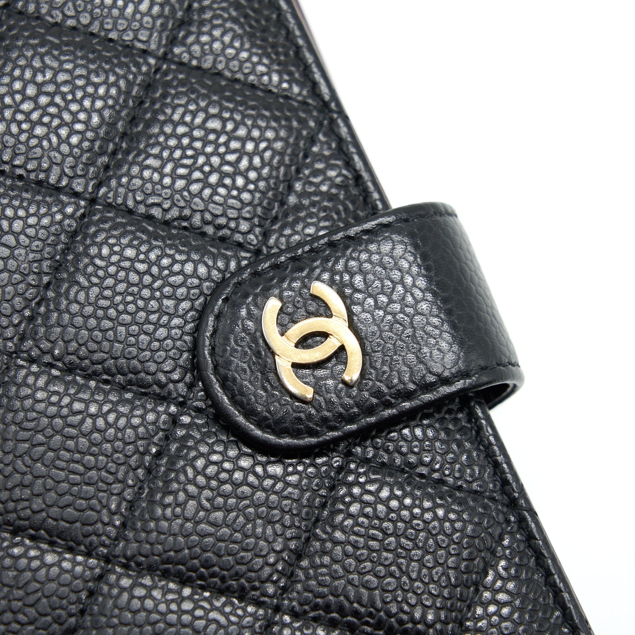 Chanel Quilted CC Bifold Caviar Wallet Black